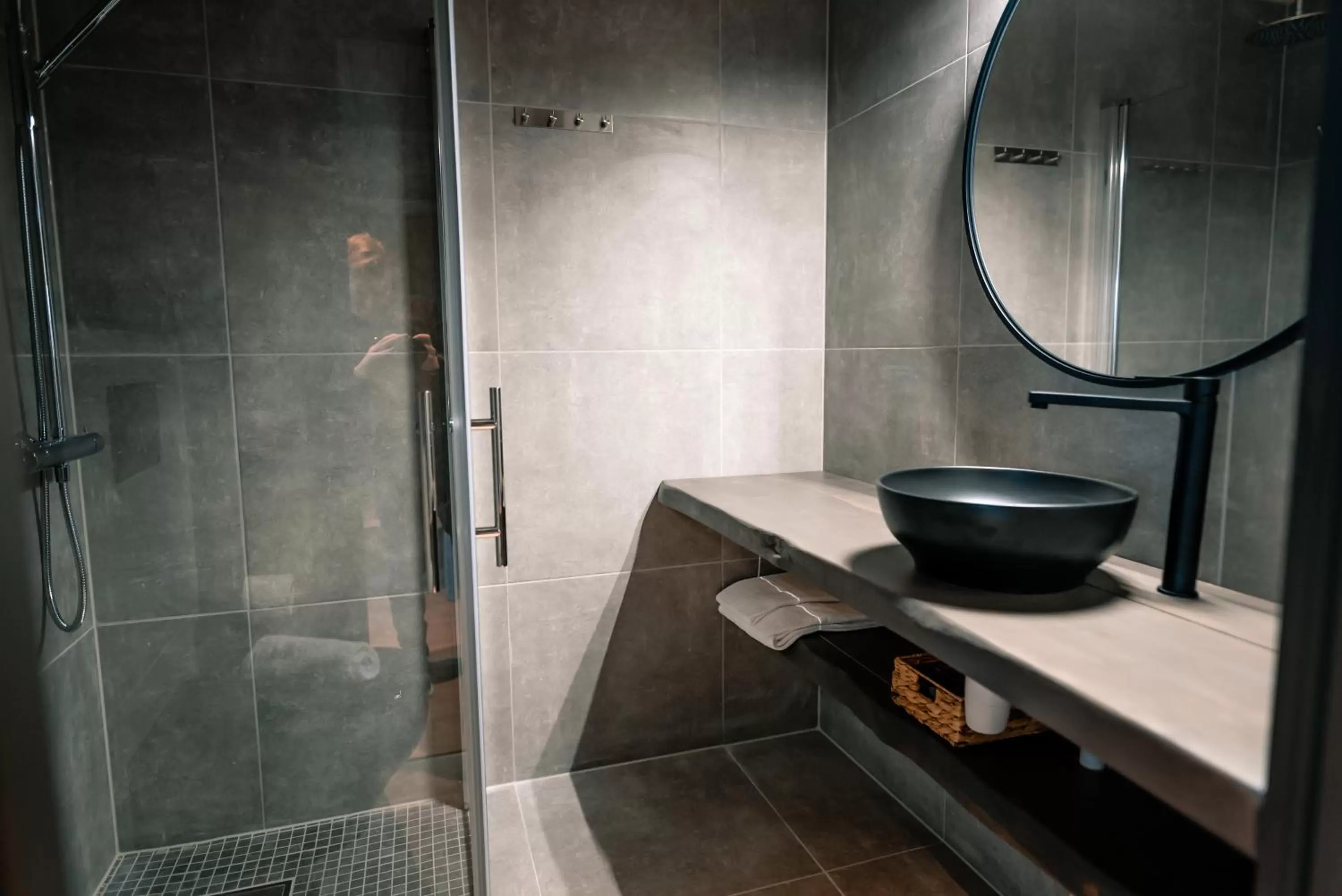 Shower in Canyon Hotell