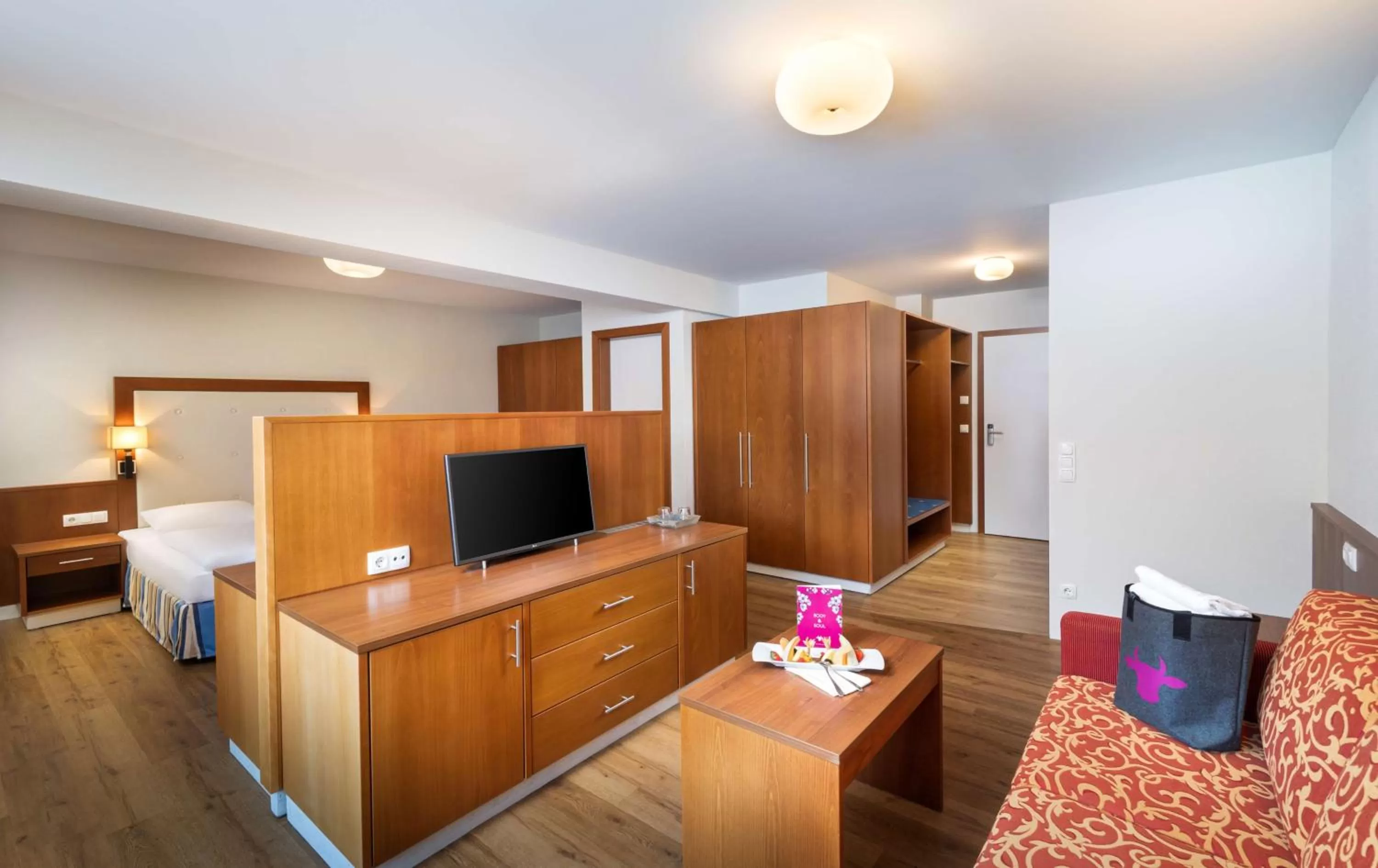 Bedroom in KUHOTEL by Rilano