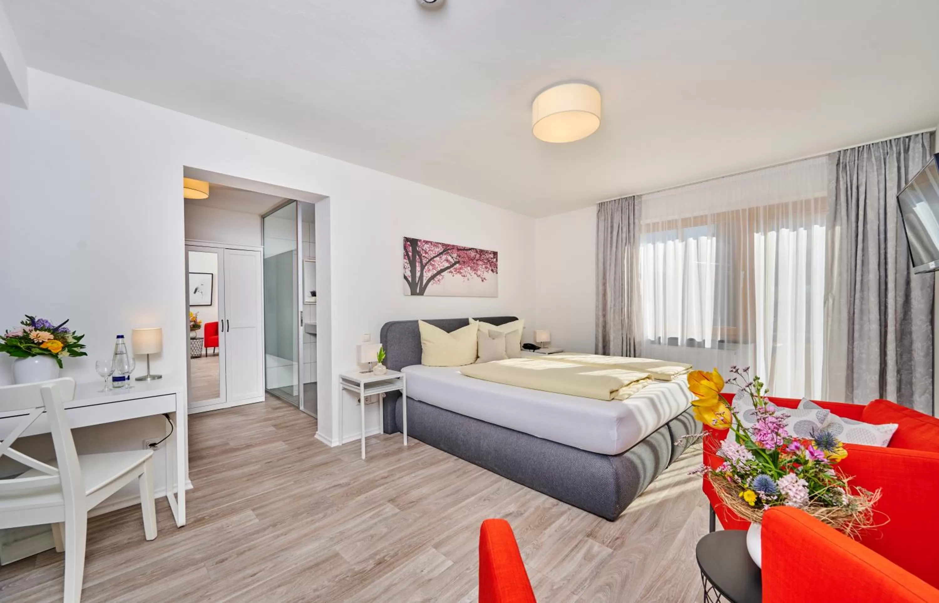 Photo of the whole room in Hotel Restaurant Zum Goldenen Anker mit Hallenbad