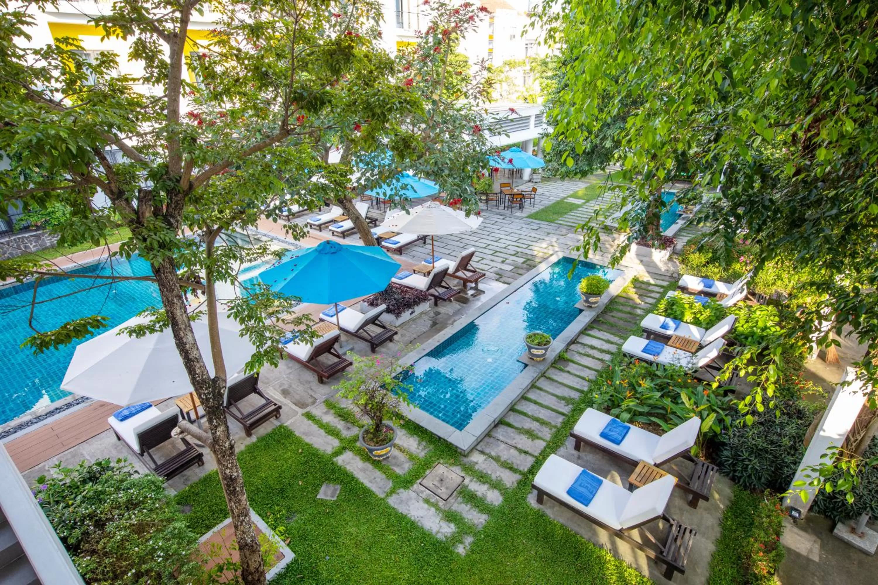 Swimming pool in ÊMM Hotel Hoi An