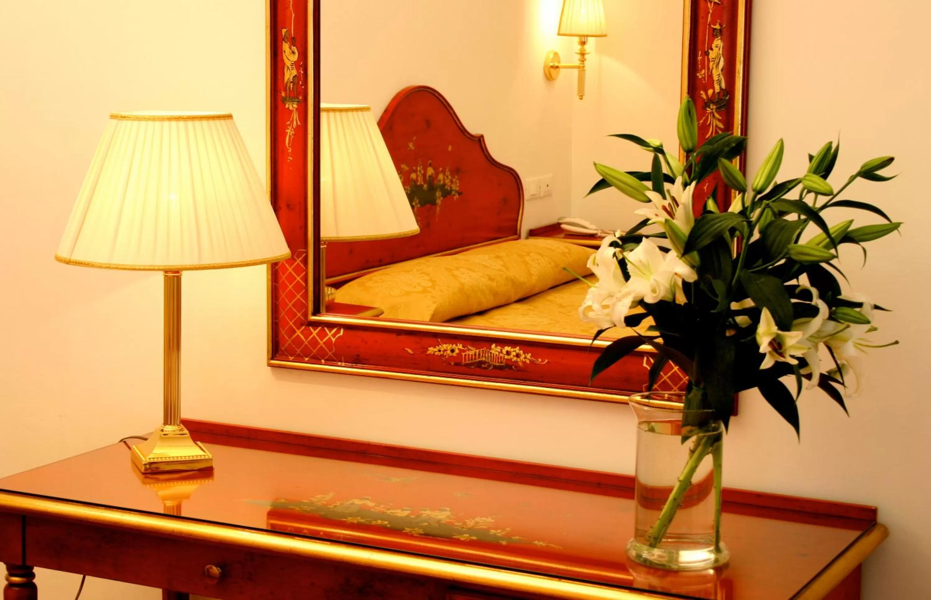 Decorative detail in Palazzo Cendon Piano Antico