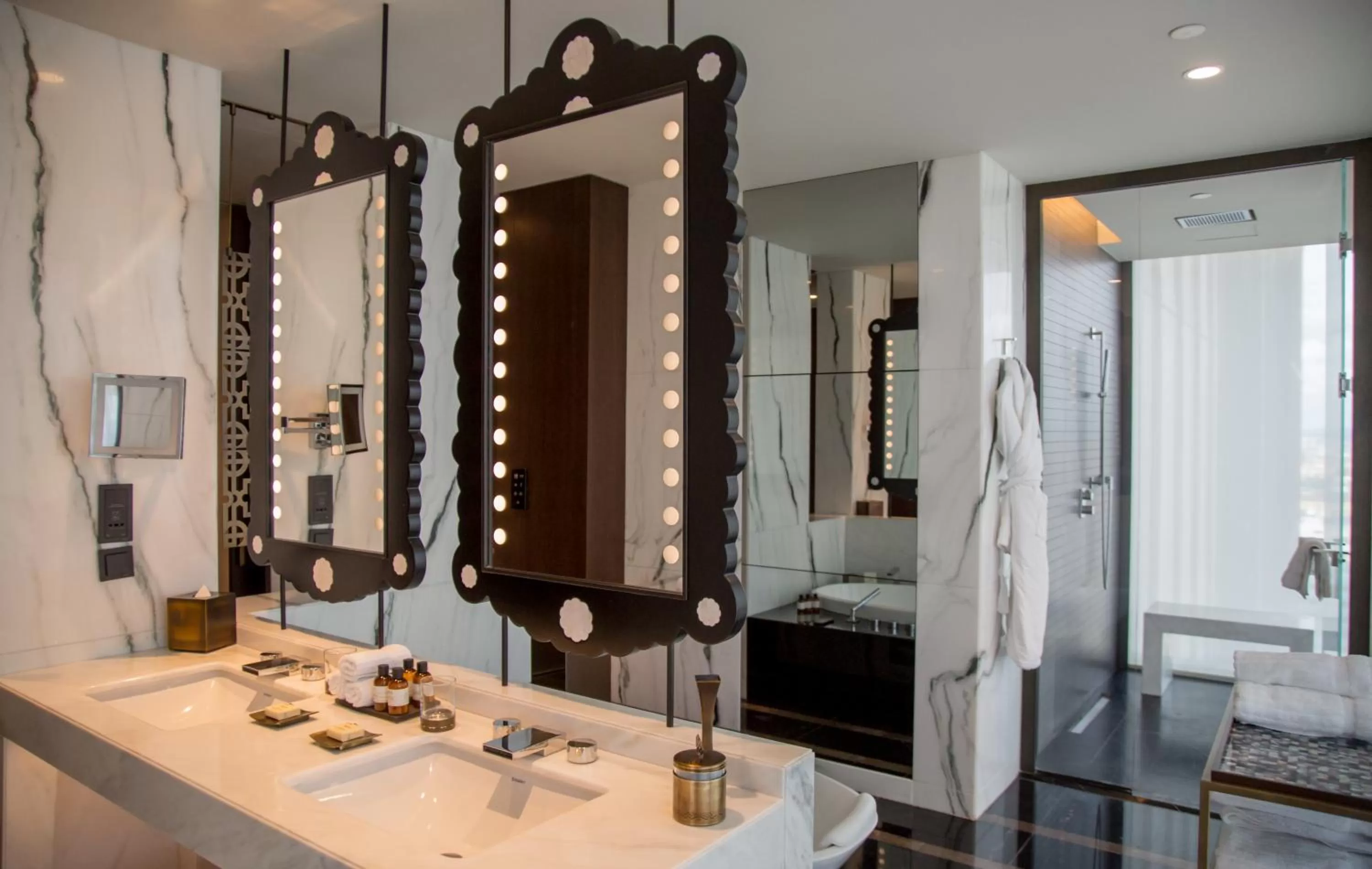 Bathroom in Fairmont Quasar Istanbul Hotel