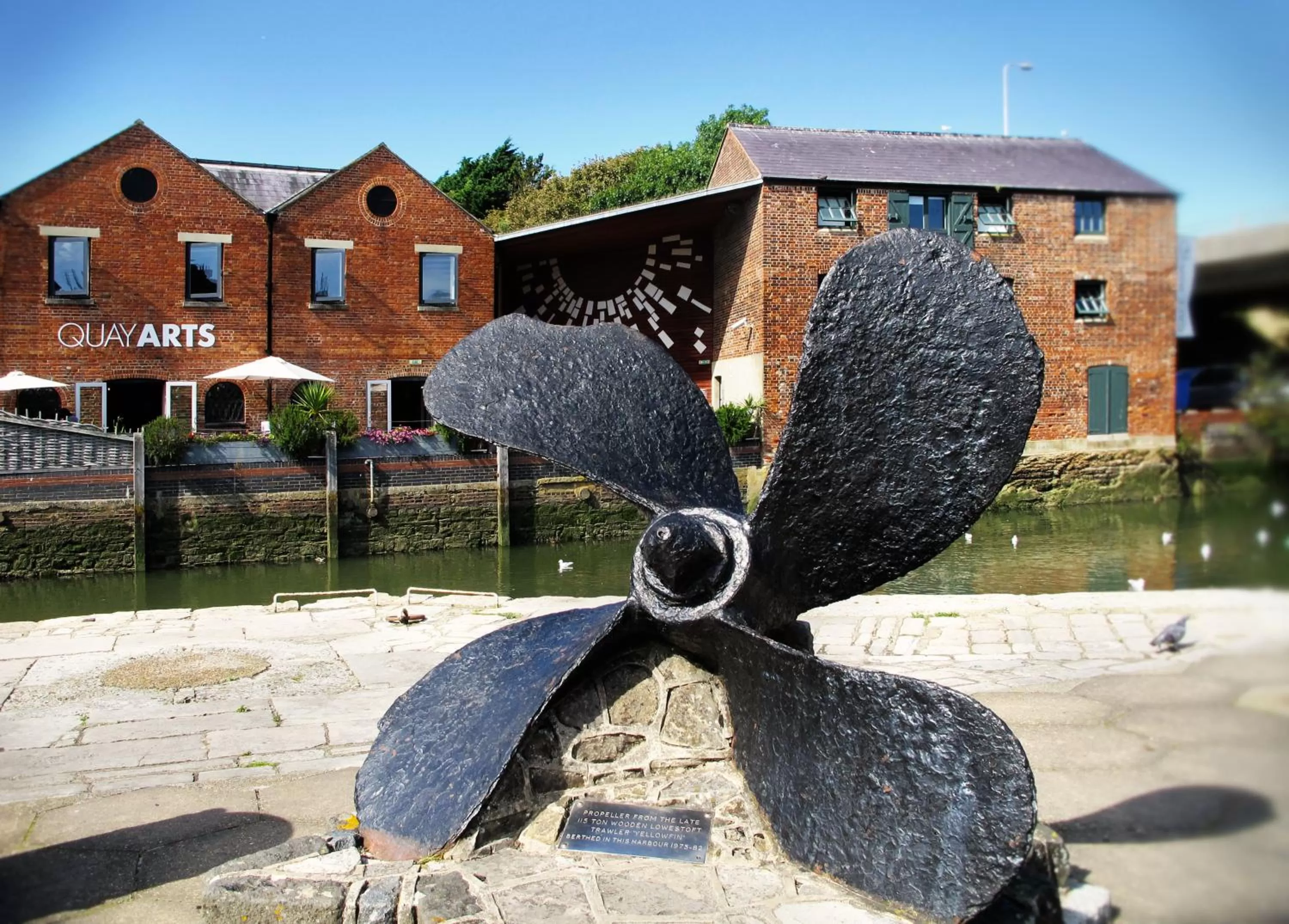 Nearby landmark in Calverts Hotel - Newport, Isle of Wight - RETURN CAR FERRY FROM 89 POUNDS