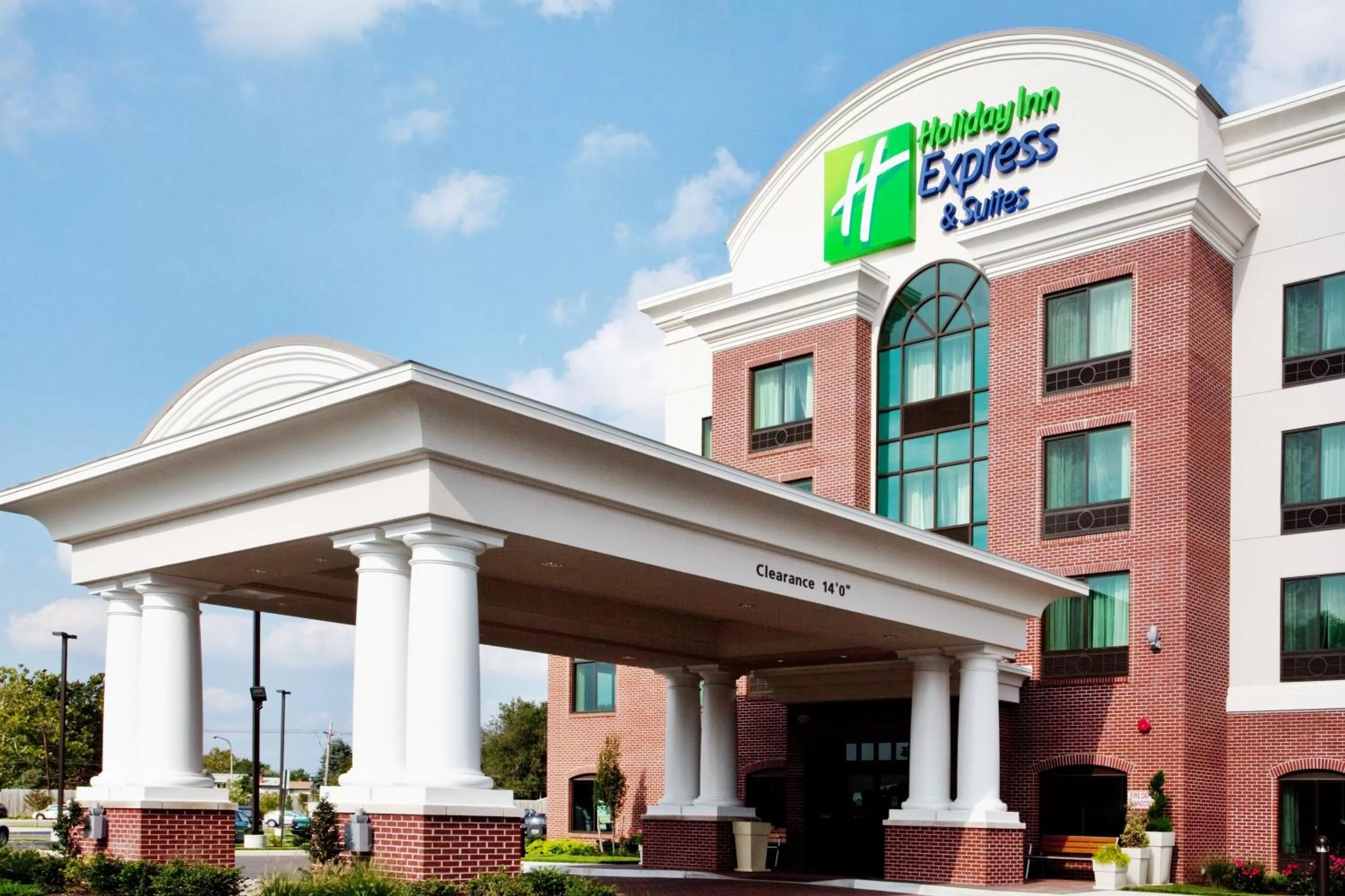 Property building in Holiday Inn Express & Suites Wilmington-Newark by IHG