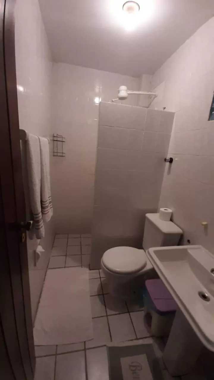 Bathroom in Hotel Pousada Estacao Do Sol Natal