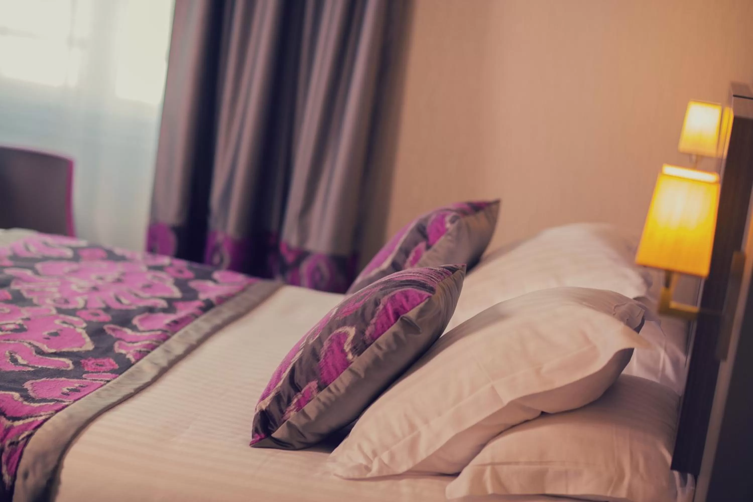 Photo of the whole room, Bed in Best Western Plus Richelieu