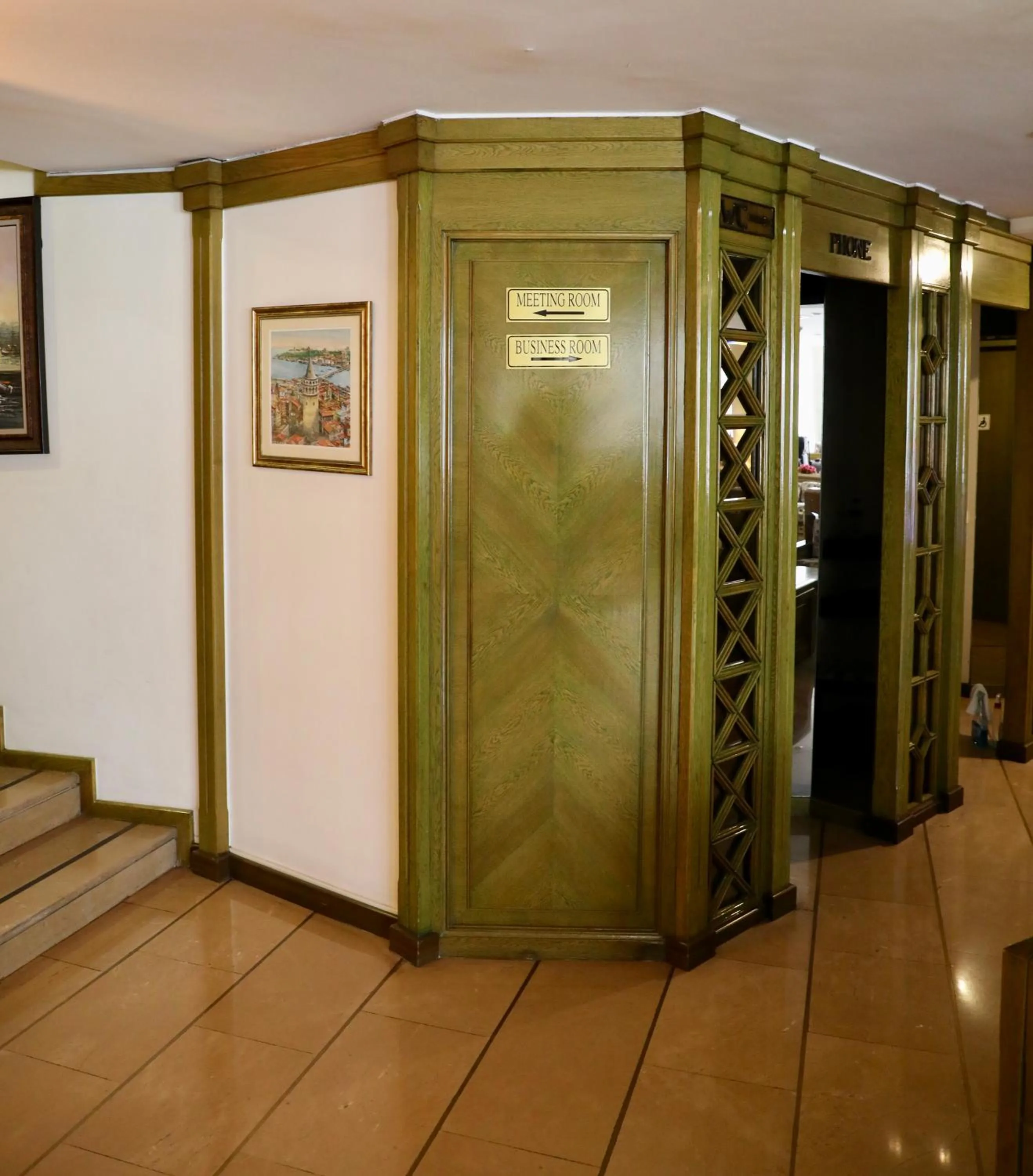 Seating area in Istanbul Royal Hotel