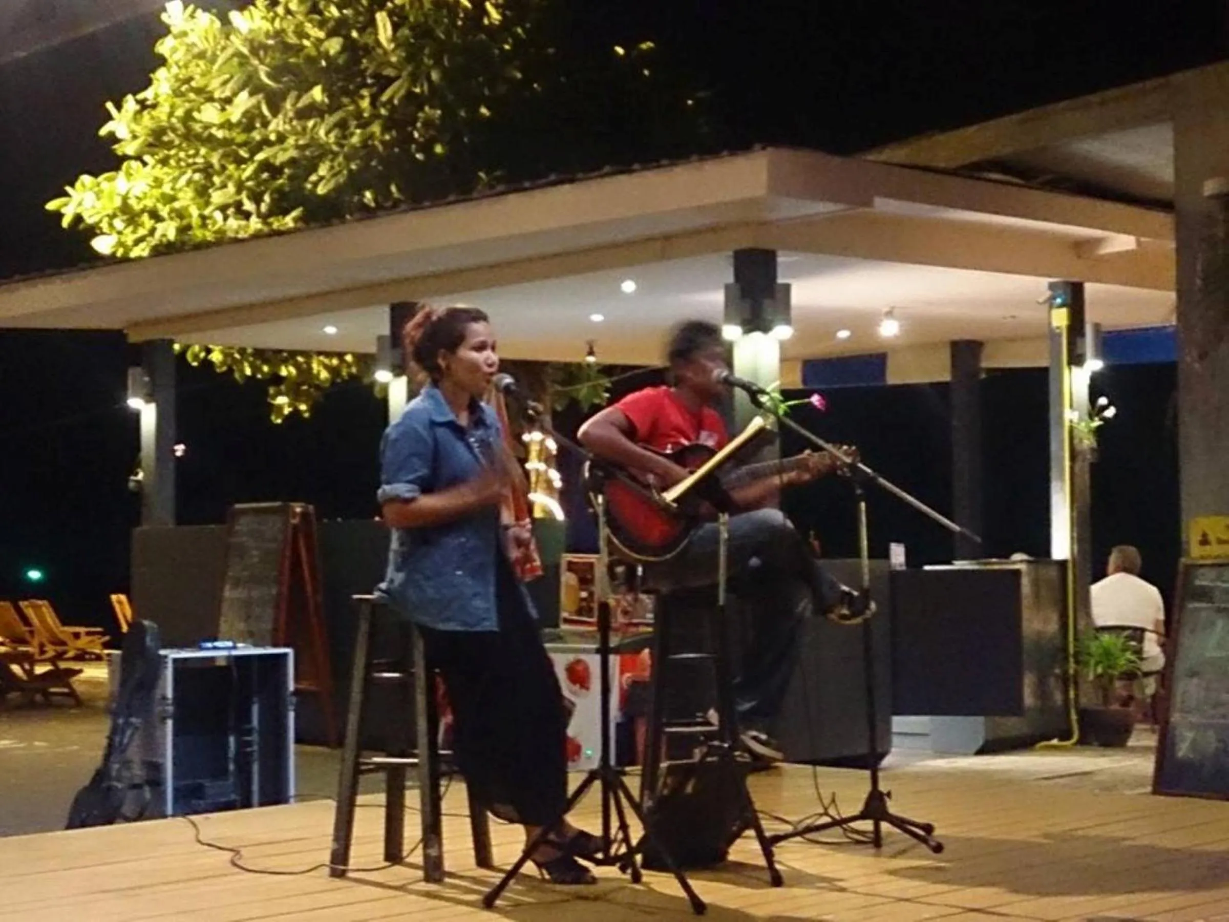 Restaurant/places to eat in Nakara Long Beach Resort - SHA Extra Plus