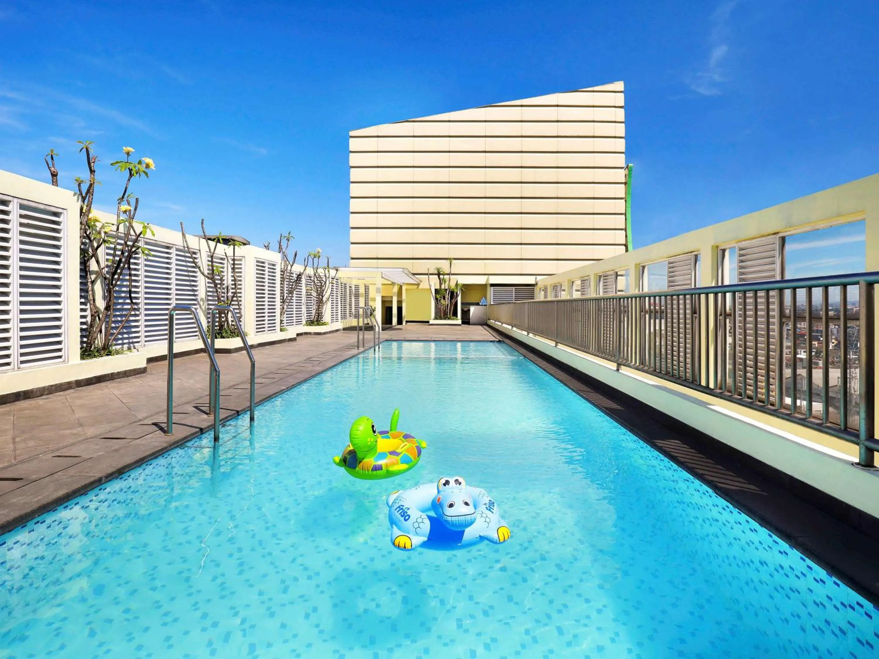 On site in KIMAYA Braga Bandung by HARRIS