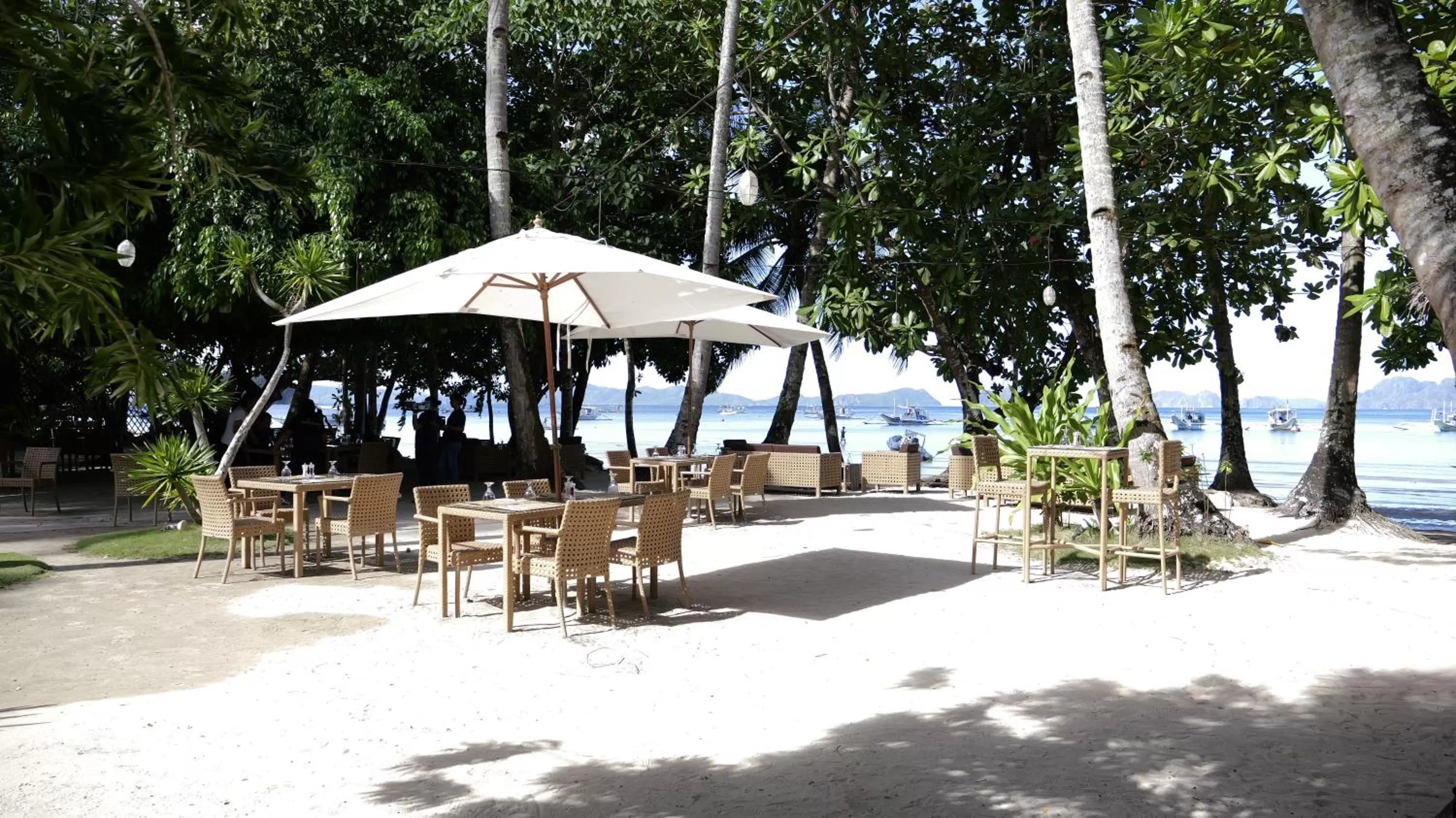 Lounge or bar in Mahogany Resort & Spa