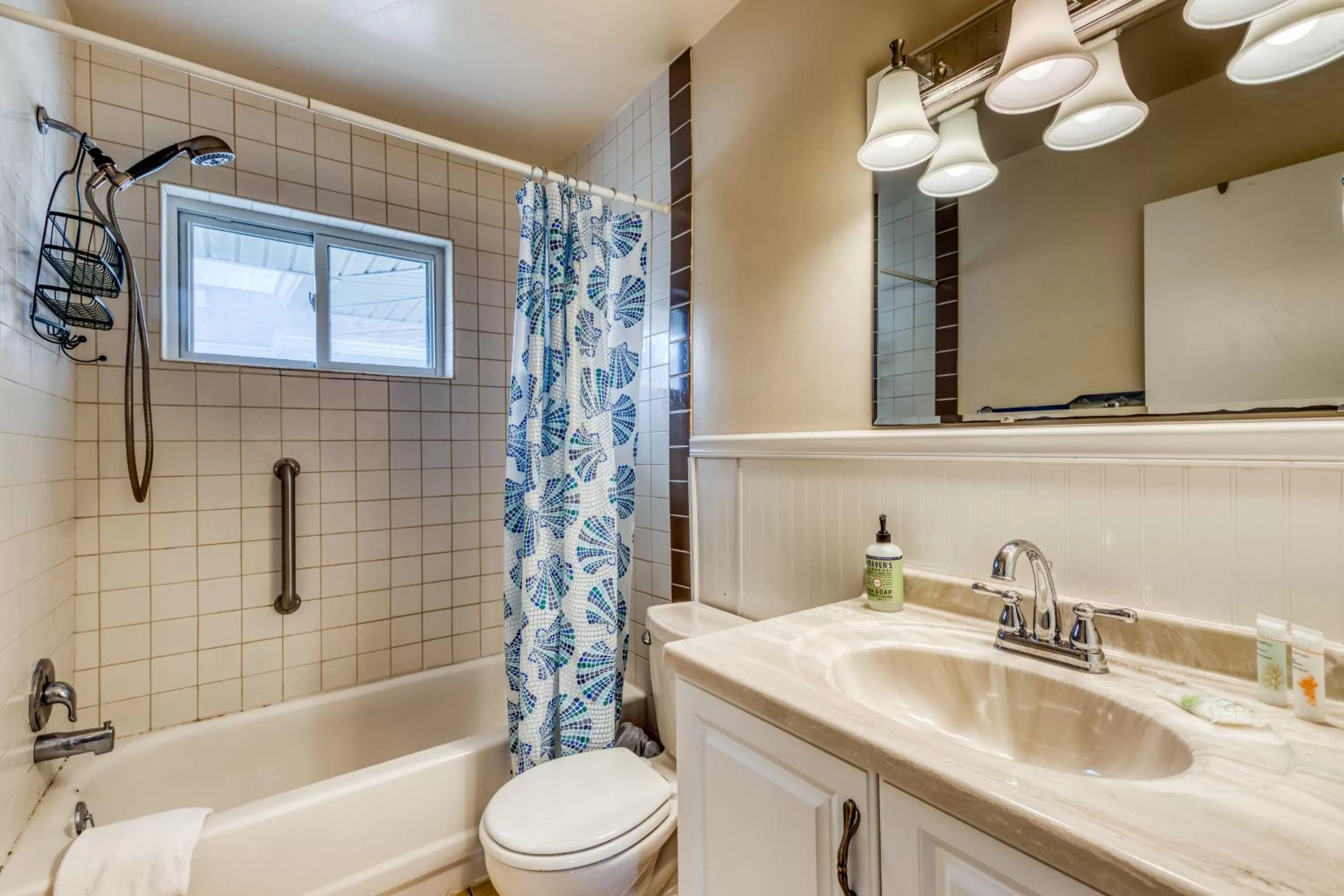 Bathroom in Beach Club II