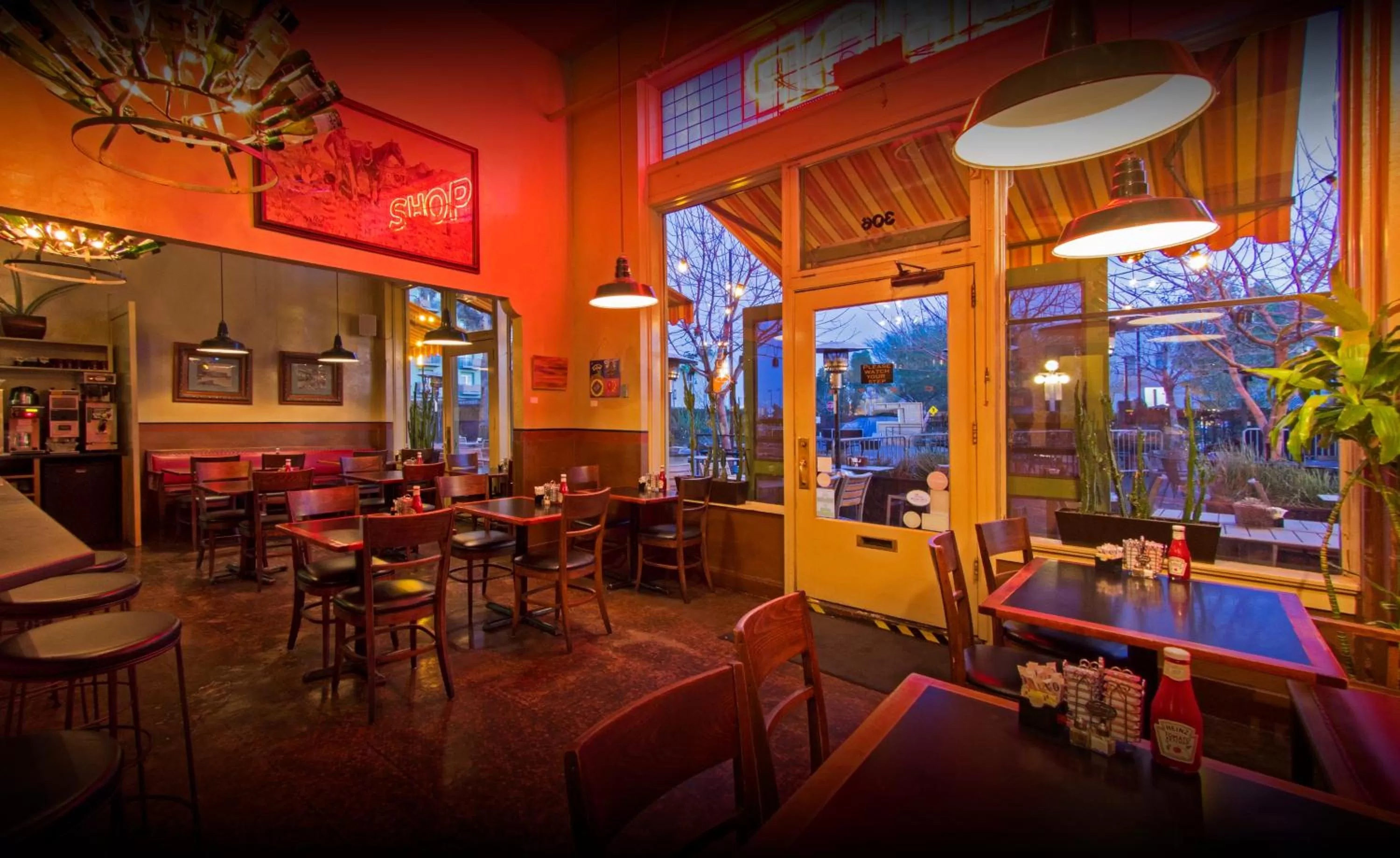 Restaurant/places to eat in Hotel Congress