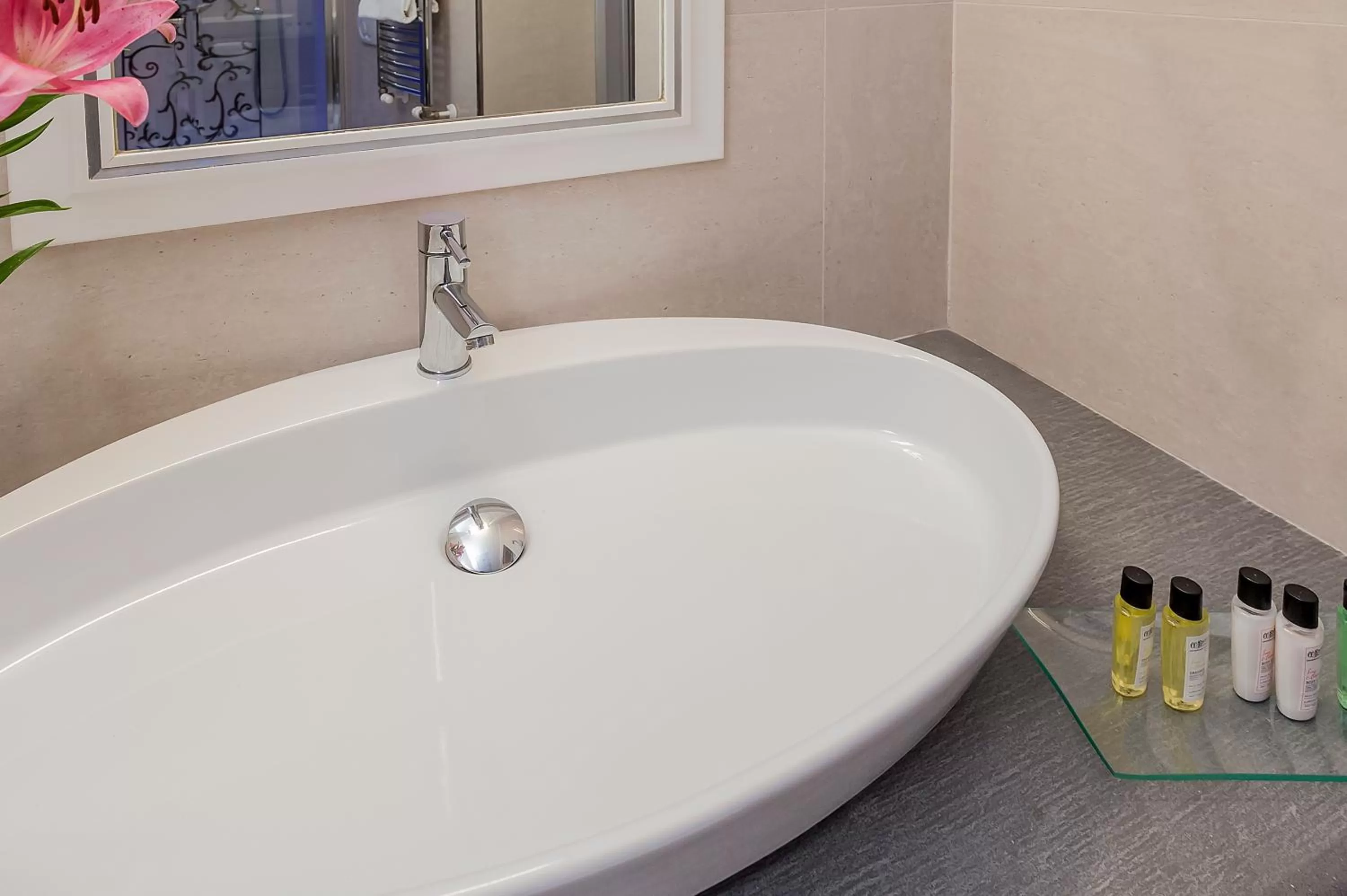 Bathroom in Demetra Hotel