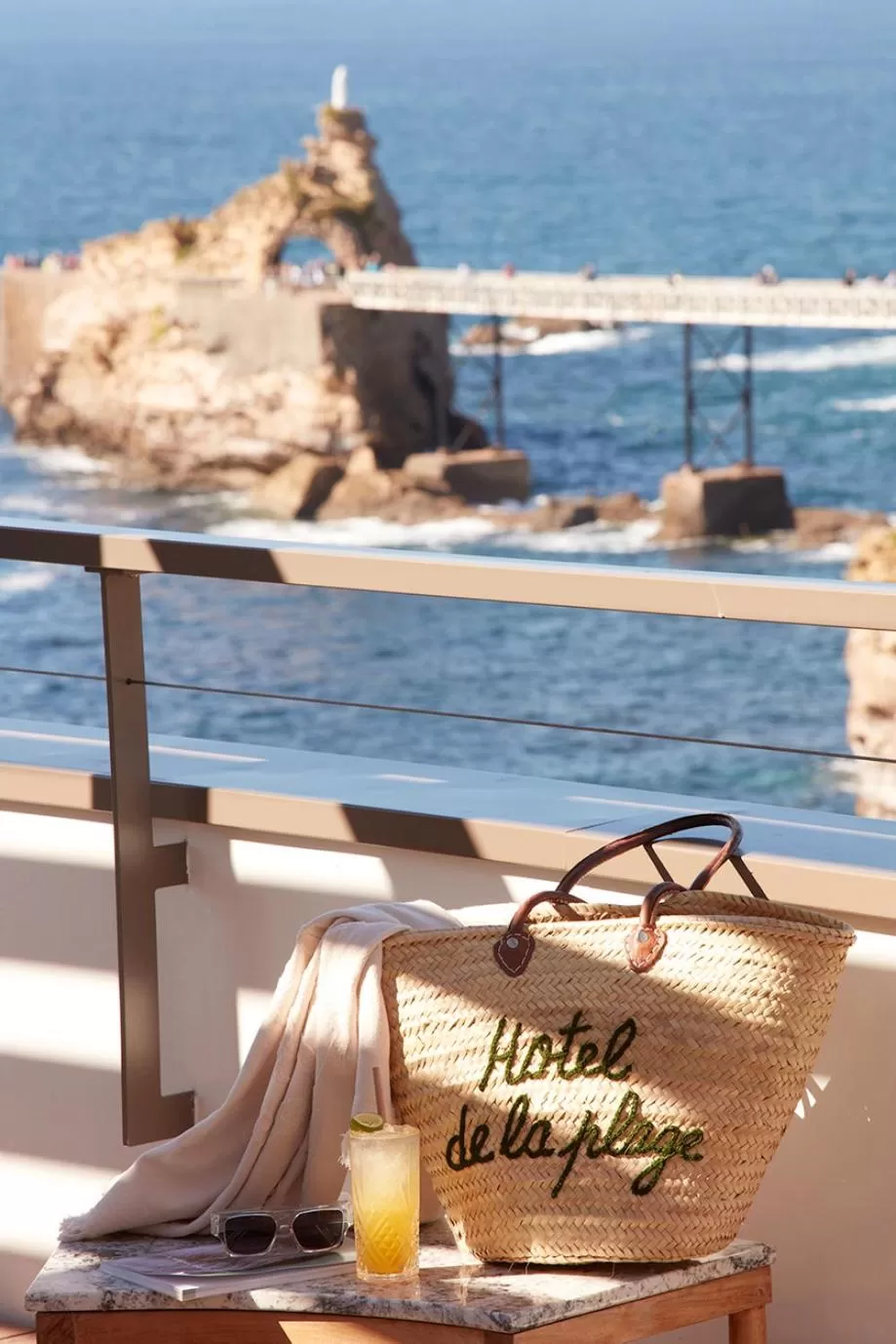 Decorative detail in Hôtel de La Plage