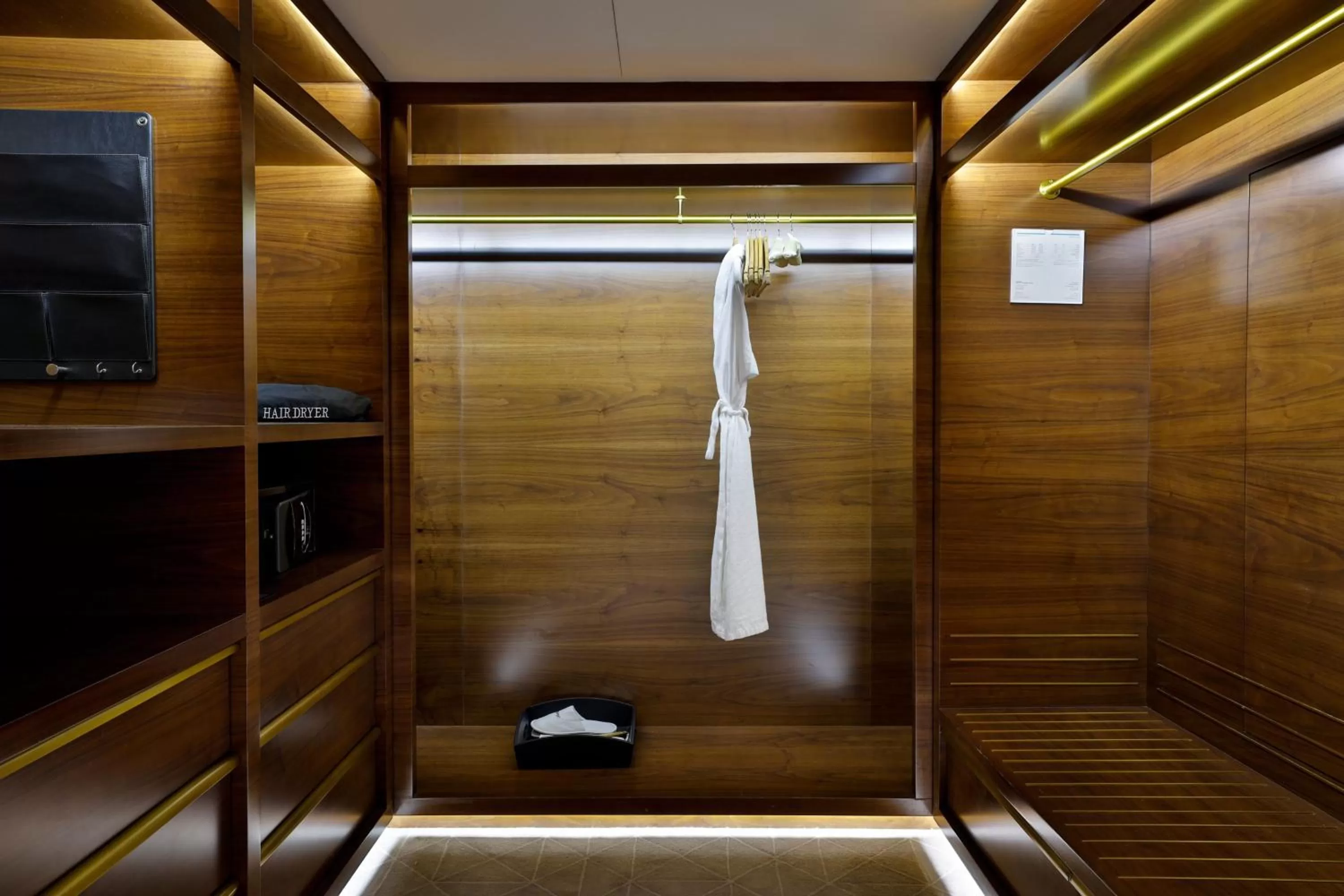 Photo of the whole room in Le Méridien Dubai Hotel & Conference Centre