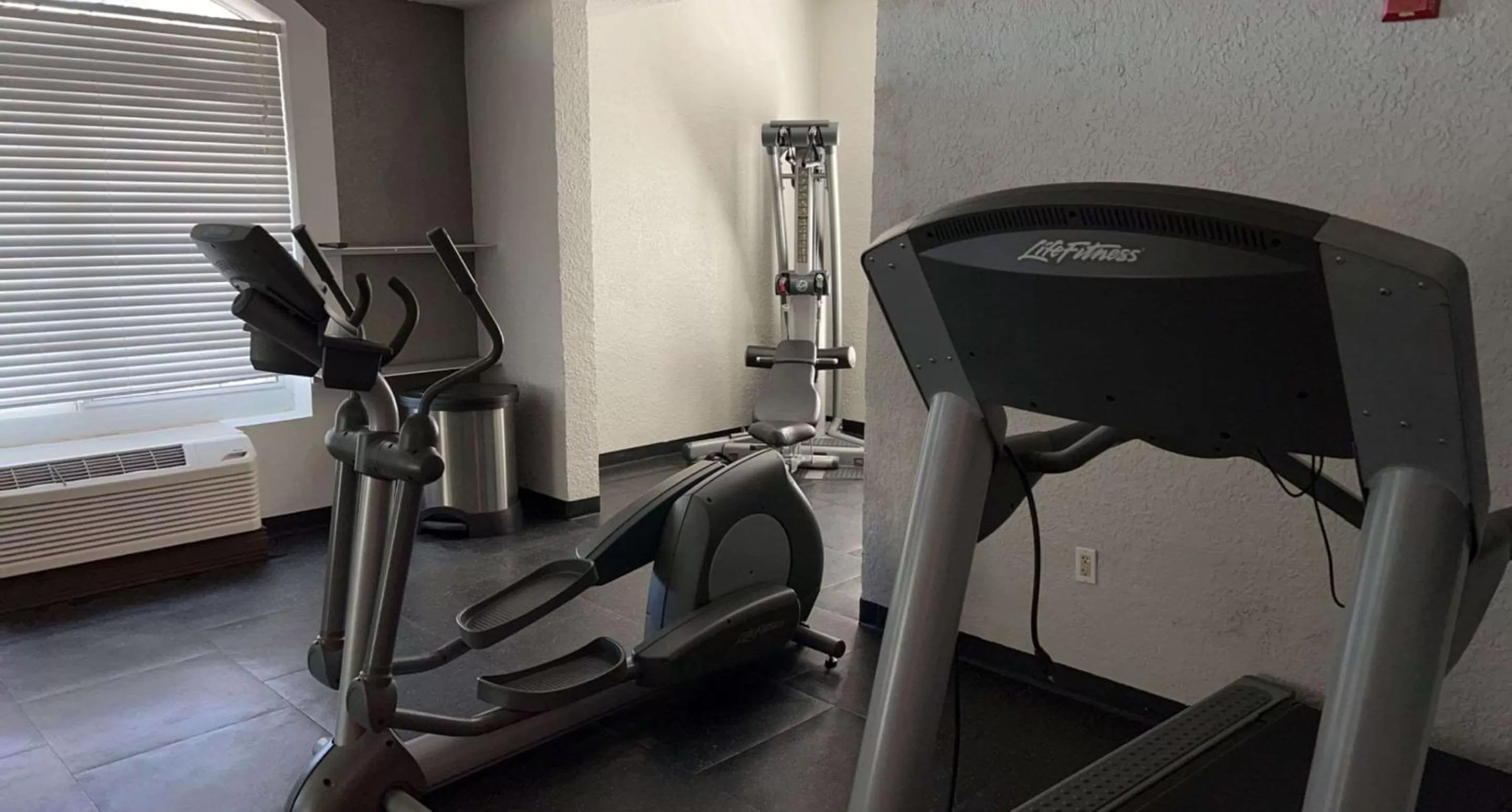 Fitness centre/facilities in Flamingo Inn & Suites Vero Beach I-95