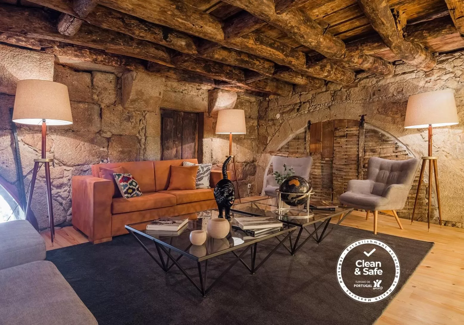 Living room in Porto River