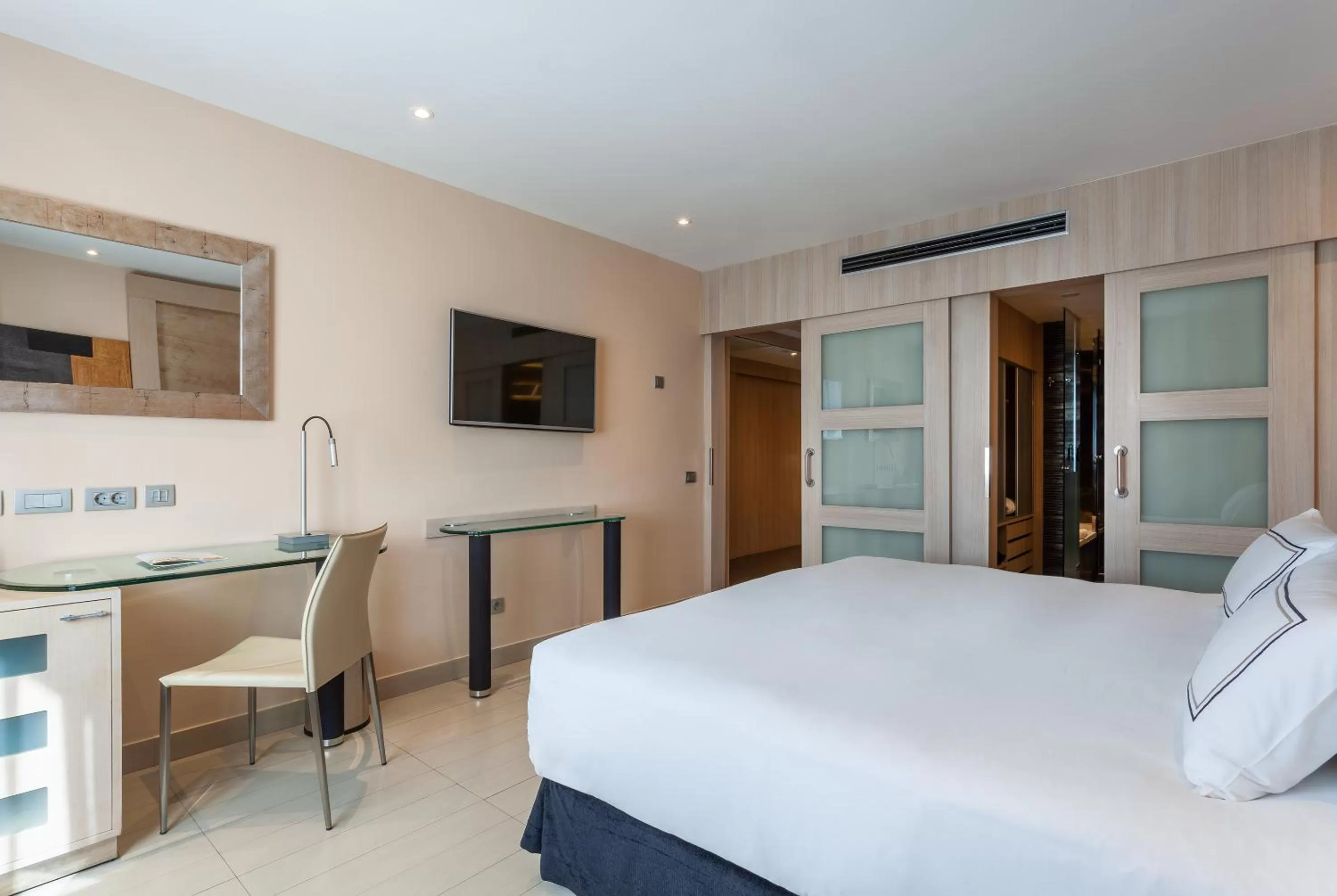 Bed in Melia Sevilla