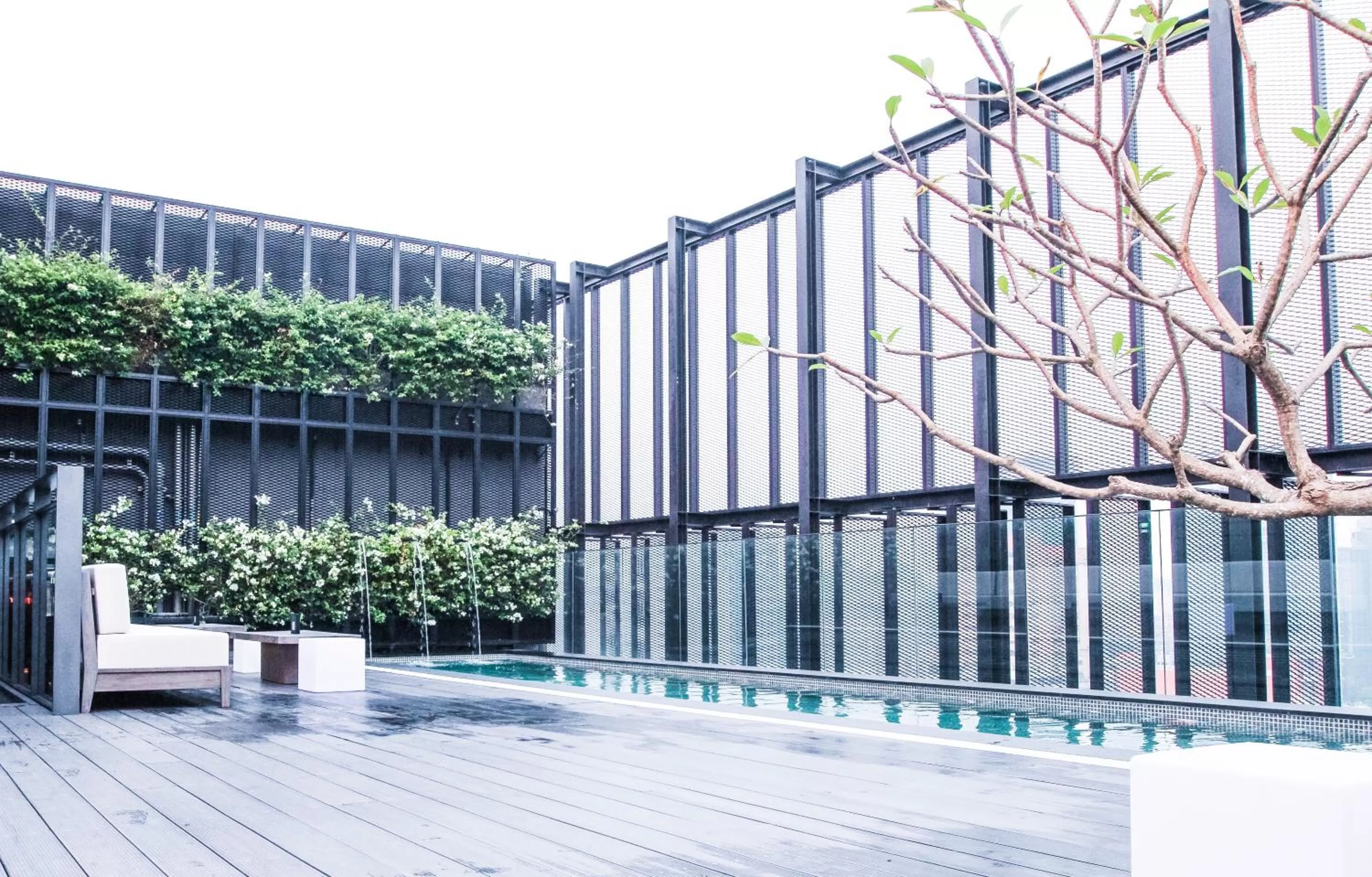 Swimming pool in Hotel Proverbs Taipei