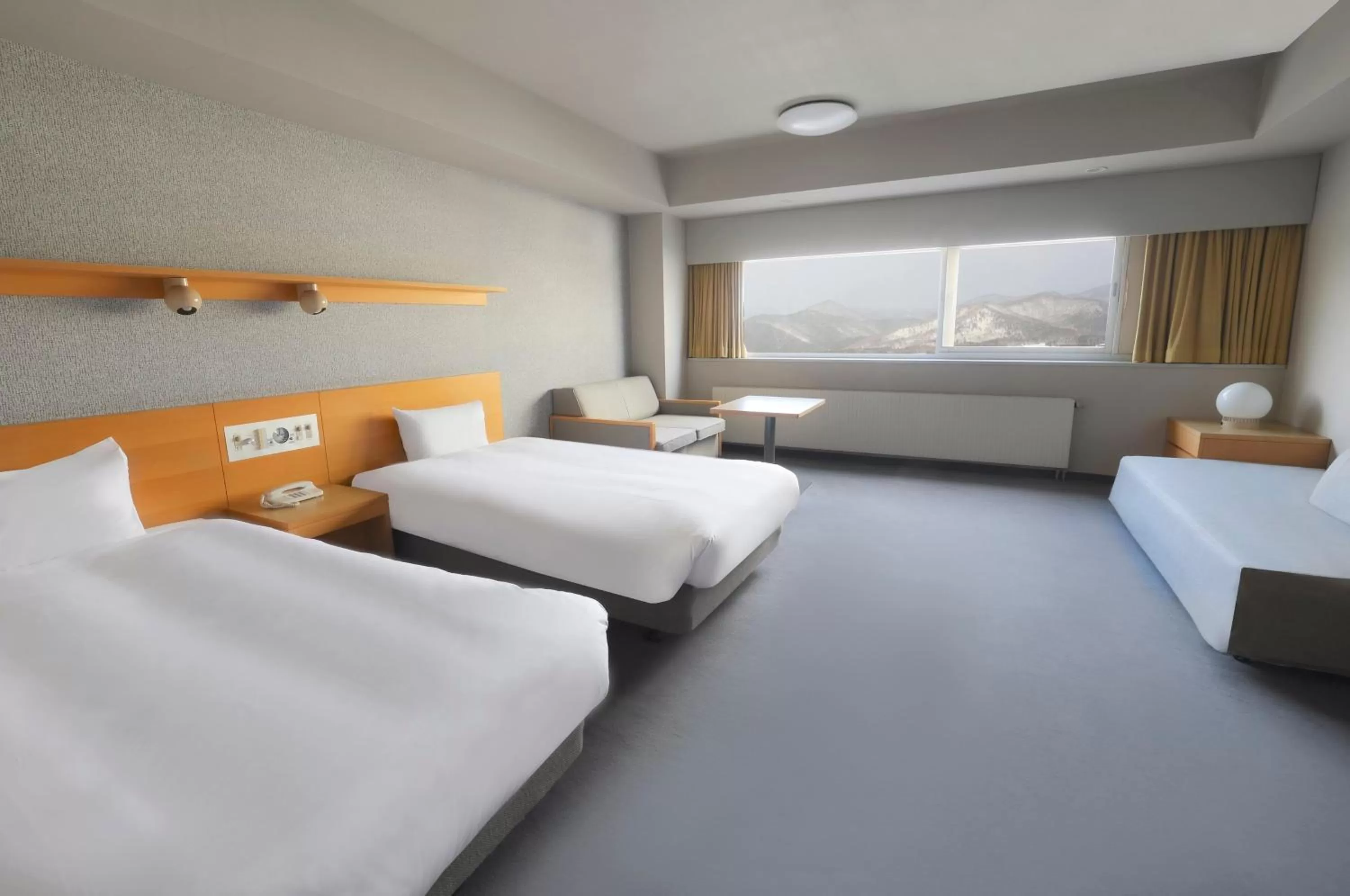 Photo of the whole room, Bed in ANA Crowne Plaza Resort Appi Kogen by IHG