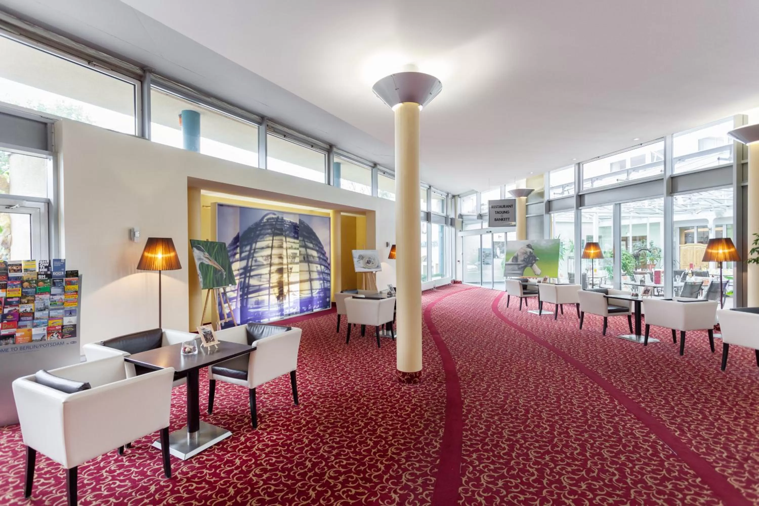 Lobby or reception in ABACUS Tierpark Hotel
