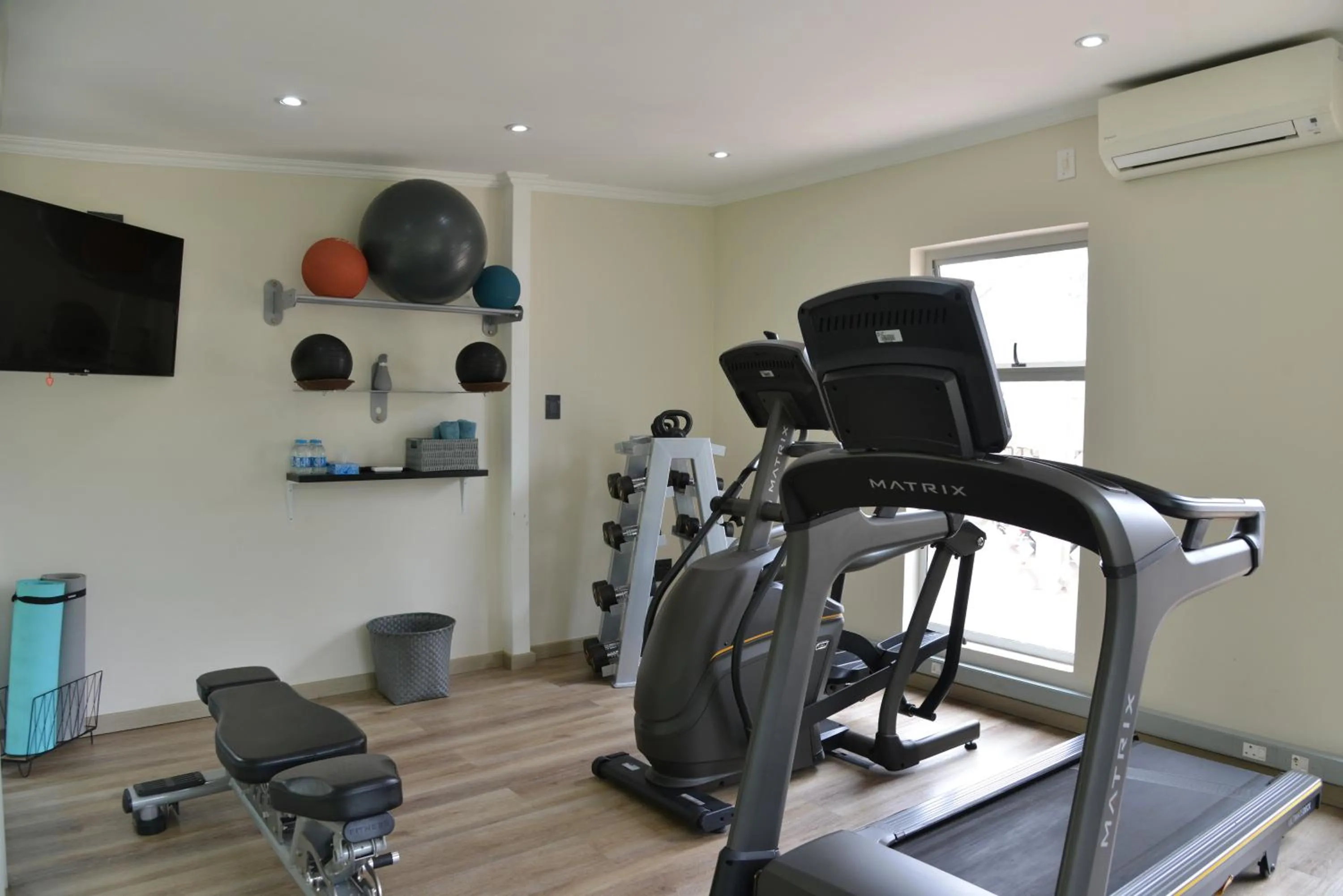 Fitness centre/facilities in Courtyard Hotel Sandton