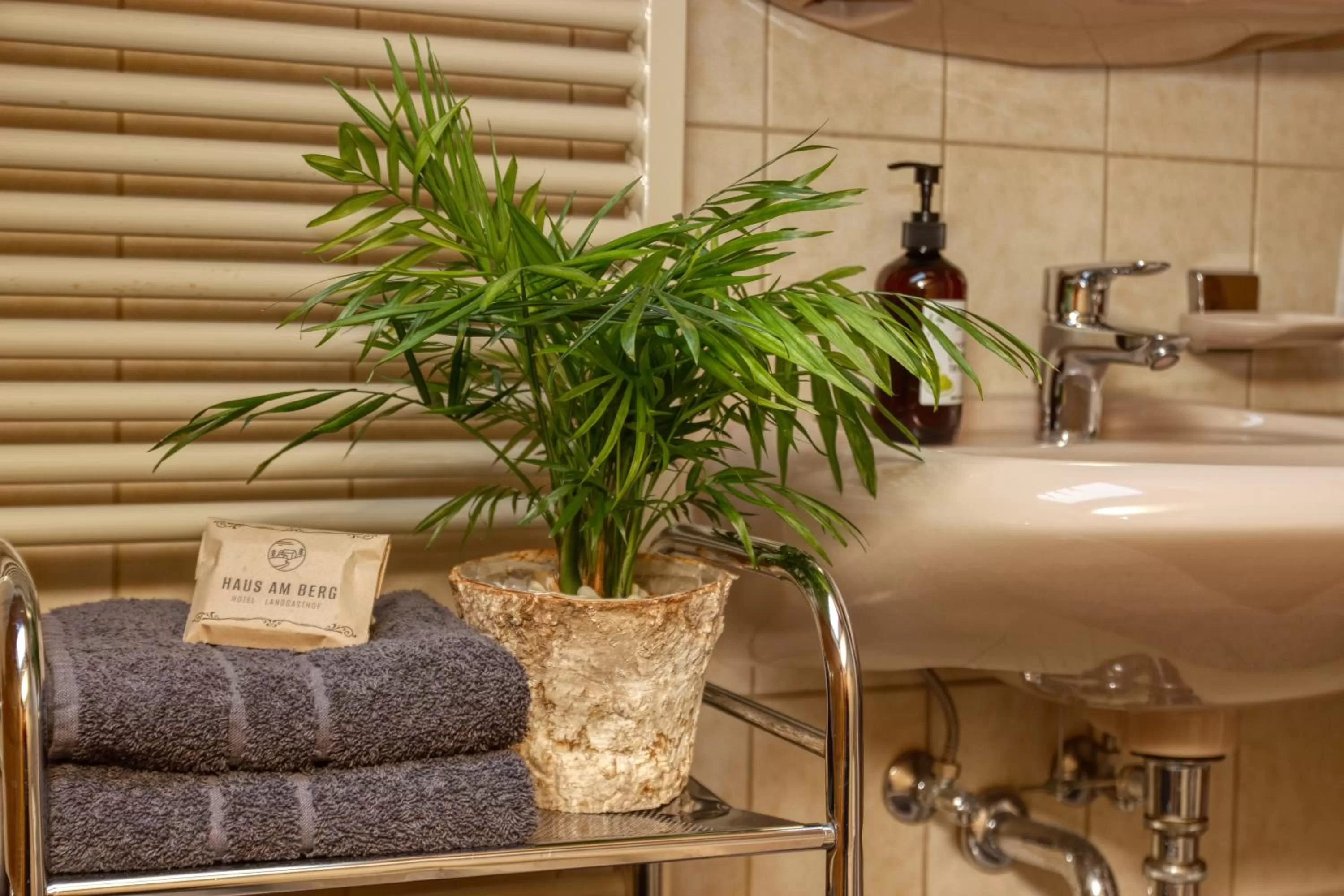 Bathroom in Hotel "Haus am Berg"