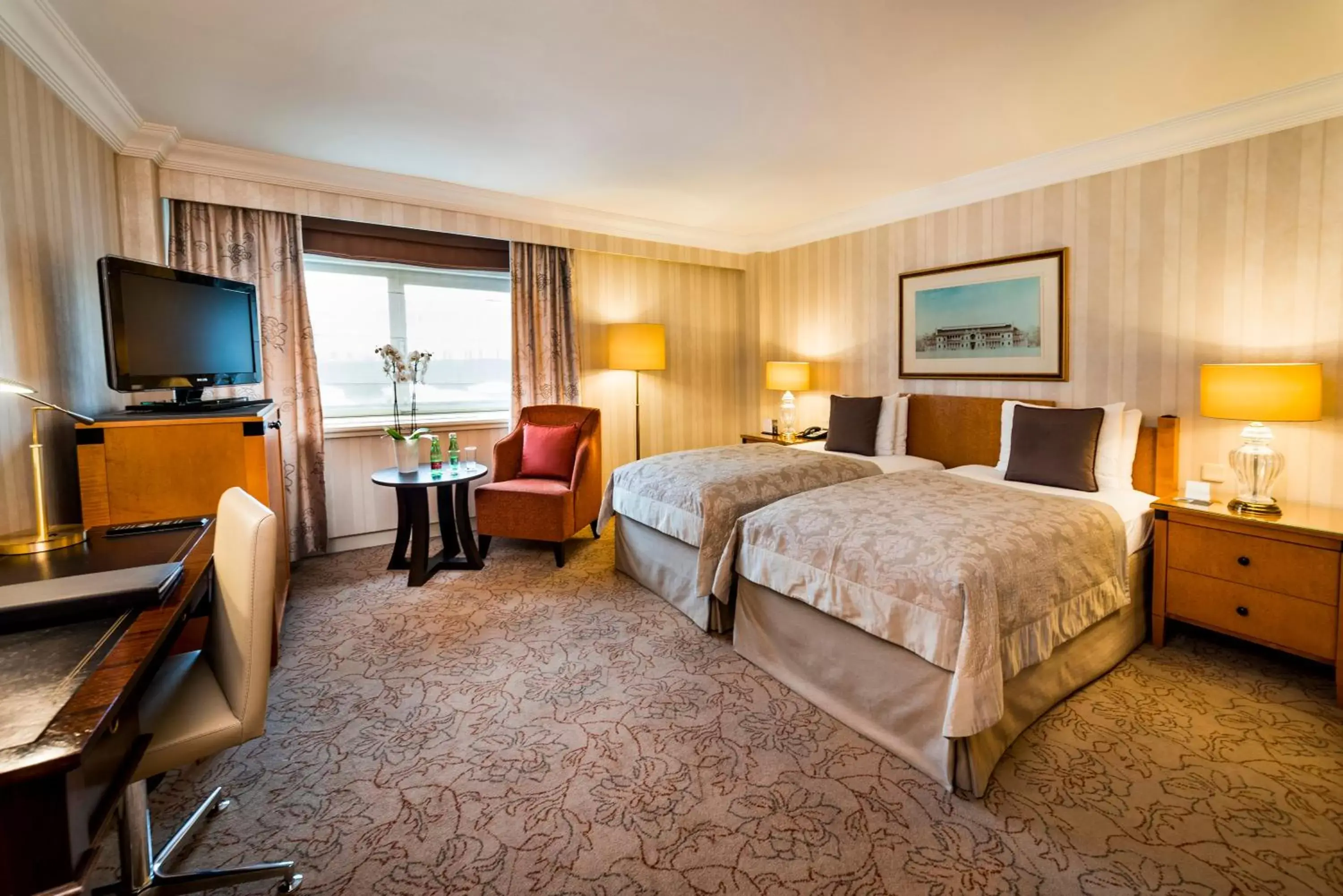 Premium Twin Room - single occupancy in InterContinental Wien by IHG Premium Twin Room - single occupancy in InterContinental Wien by IHG