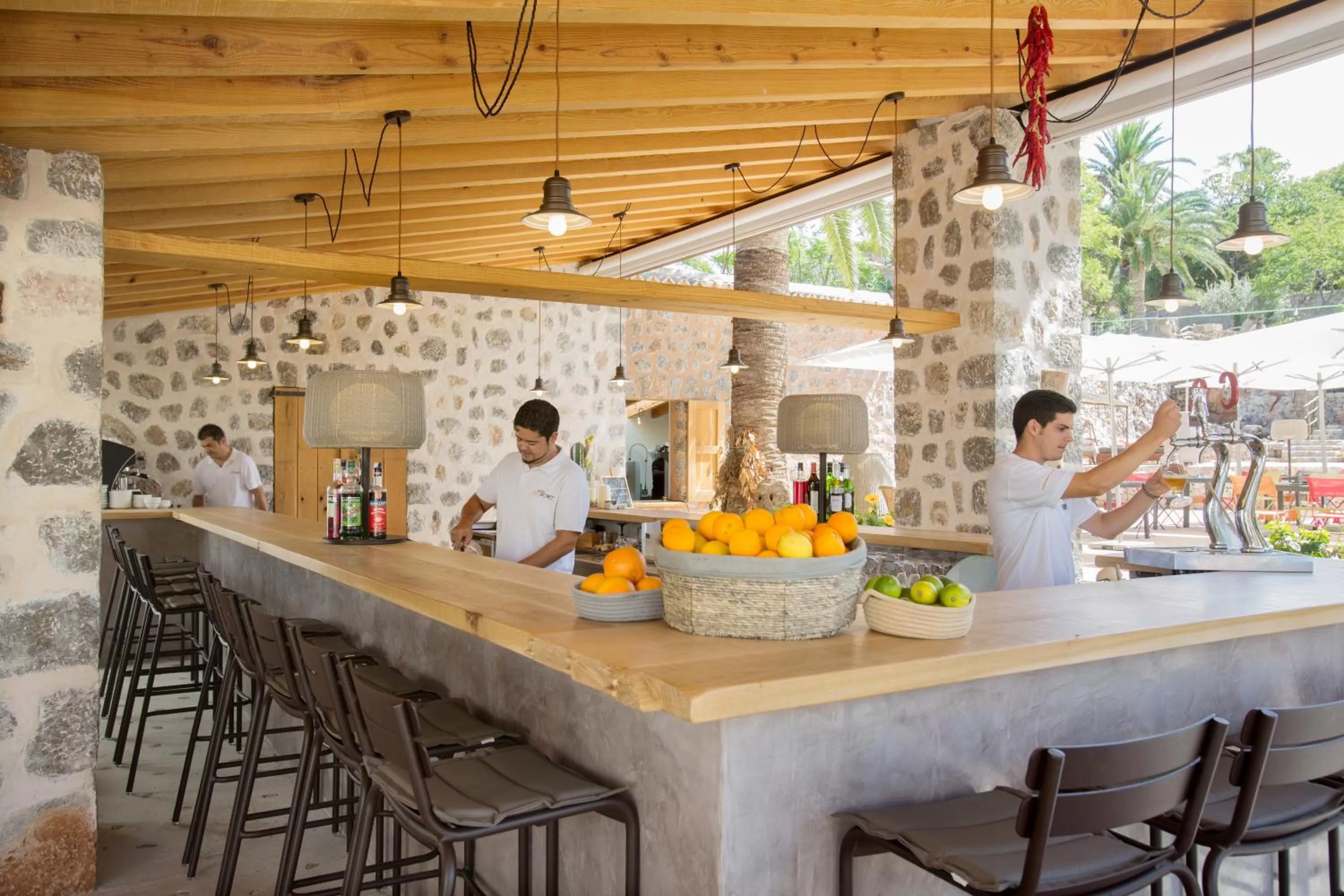 Lounge or bar in Hotel Es Port