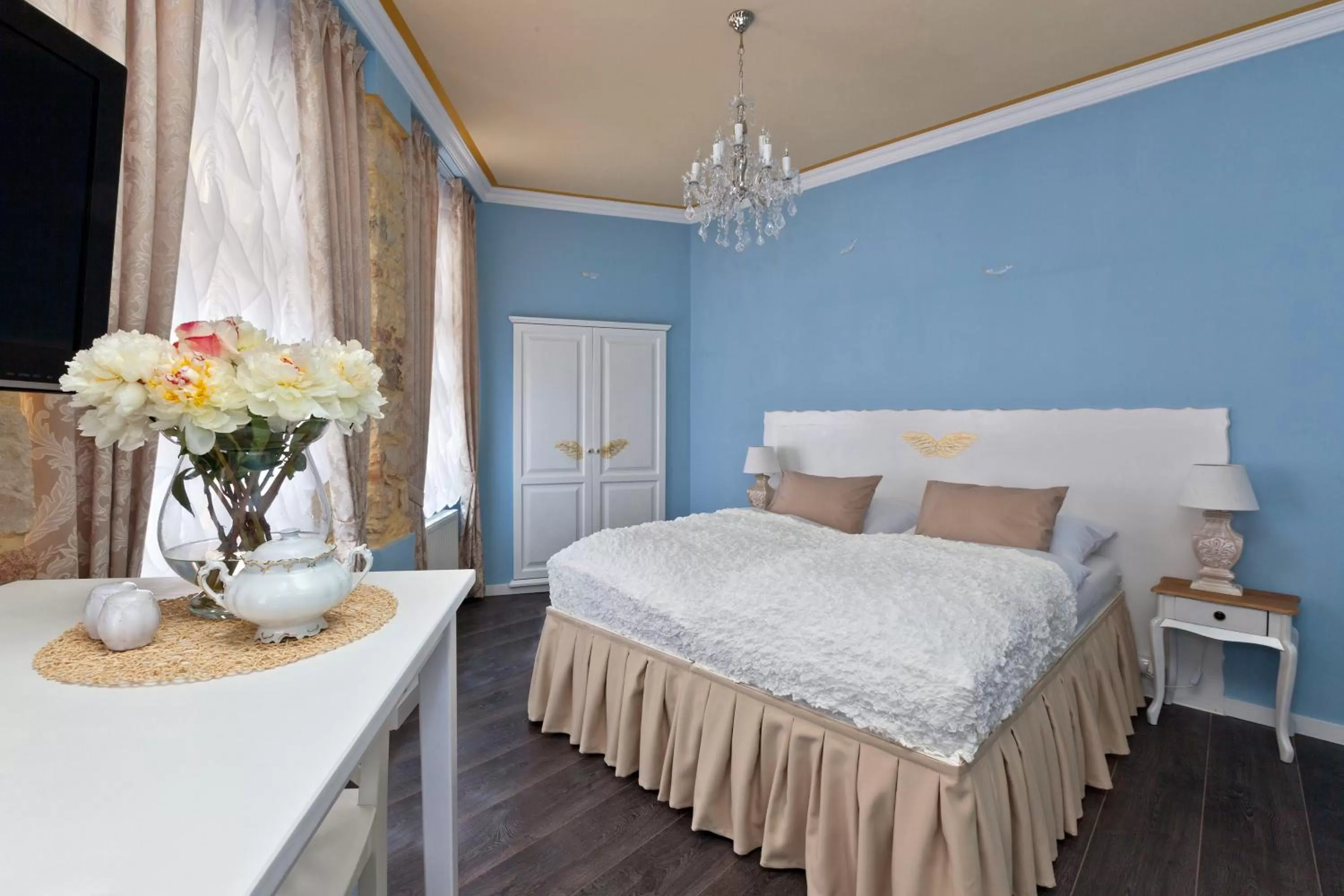 Bed in Cathedral Prague Apartments