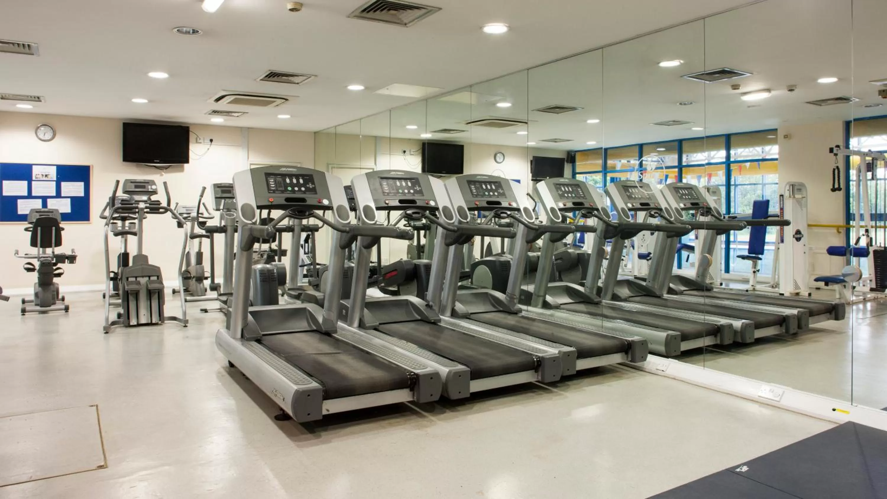 Spa and wellness centre/facilities in Holiday Inn Chester South by IHG