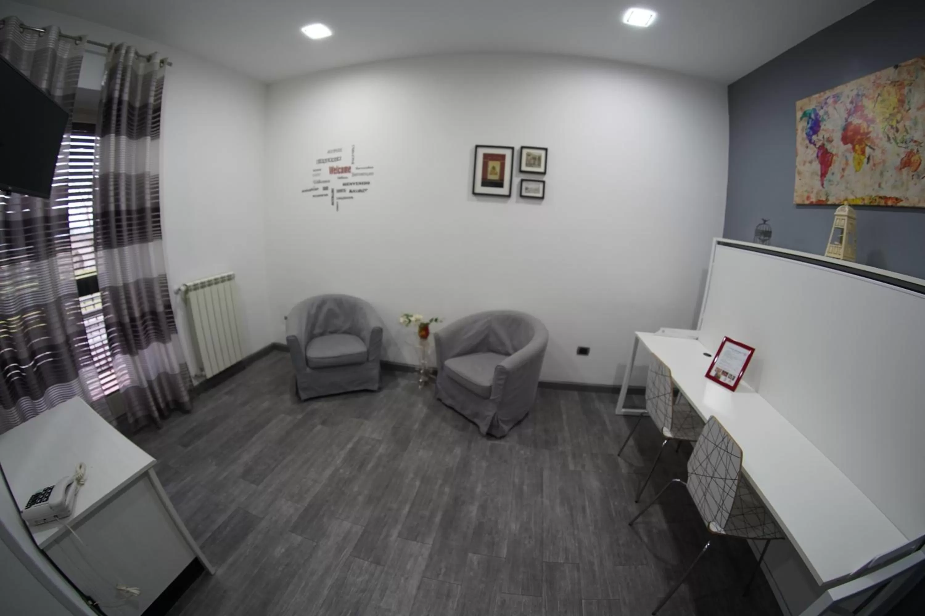 Property building in Villa Flora