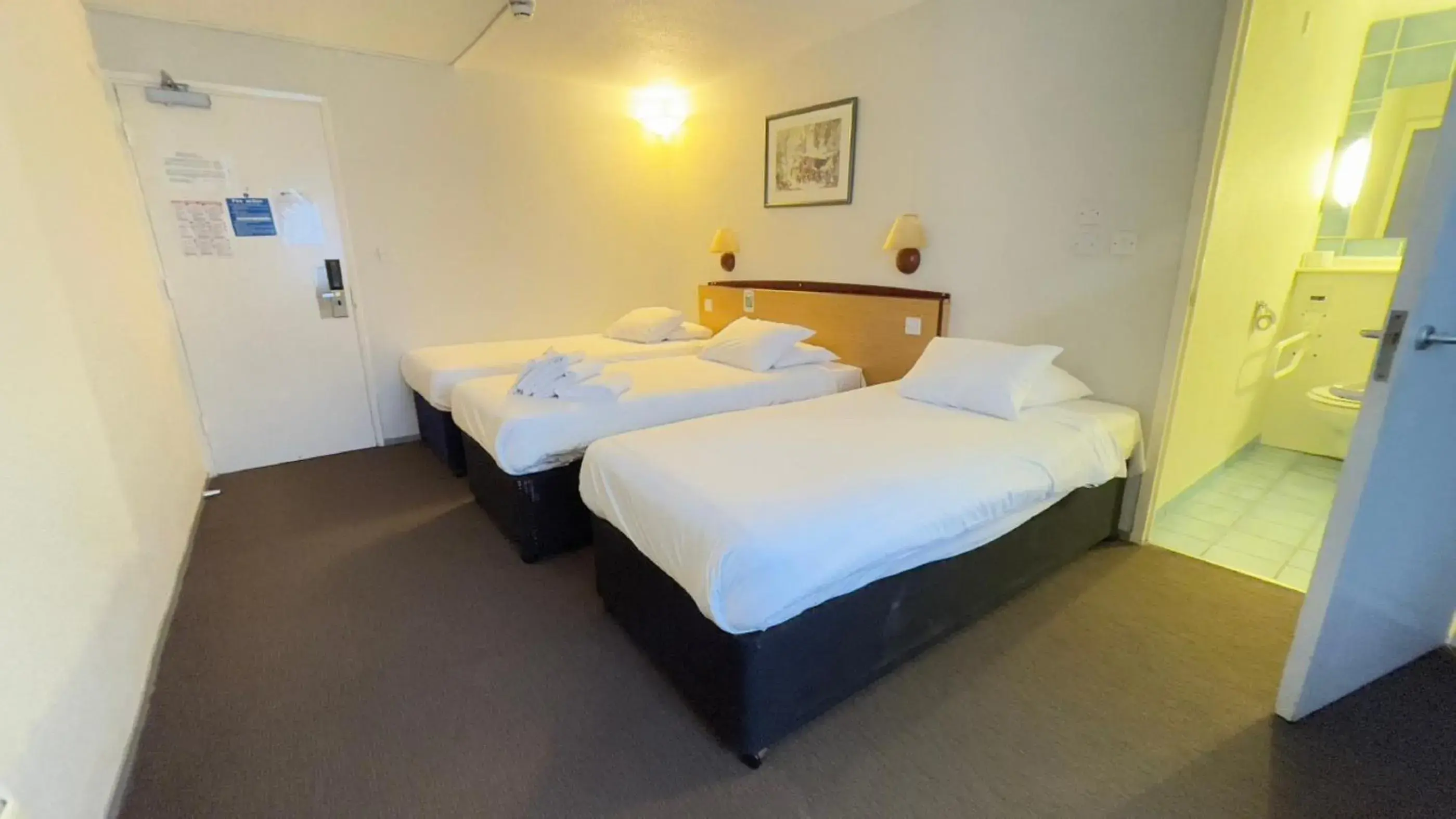 3 Single Beds in Campanile Liverpool 3 Single Beds in Campanile Liverpool