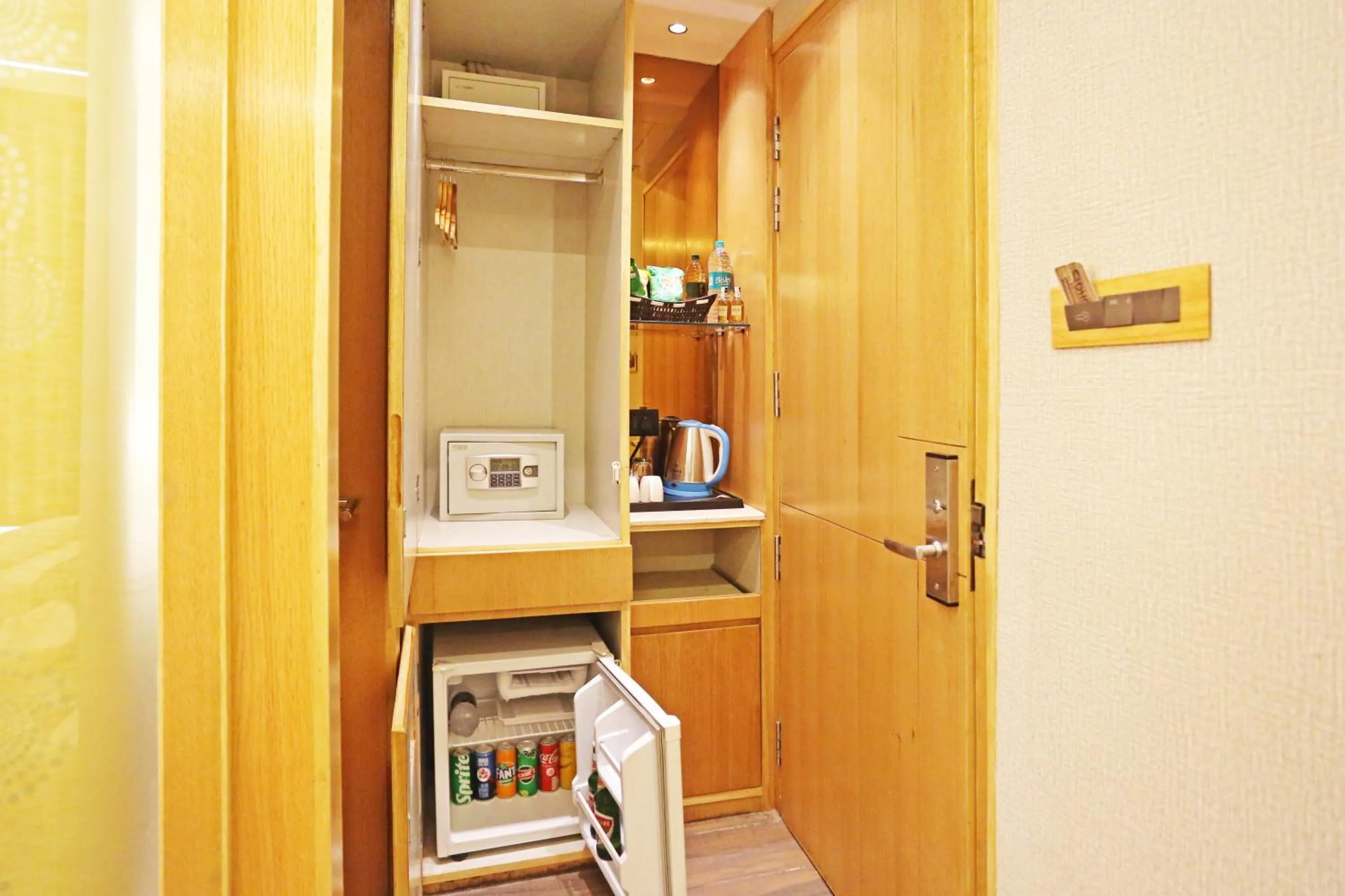 Drinks in JRD Luxury-Business Hotel