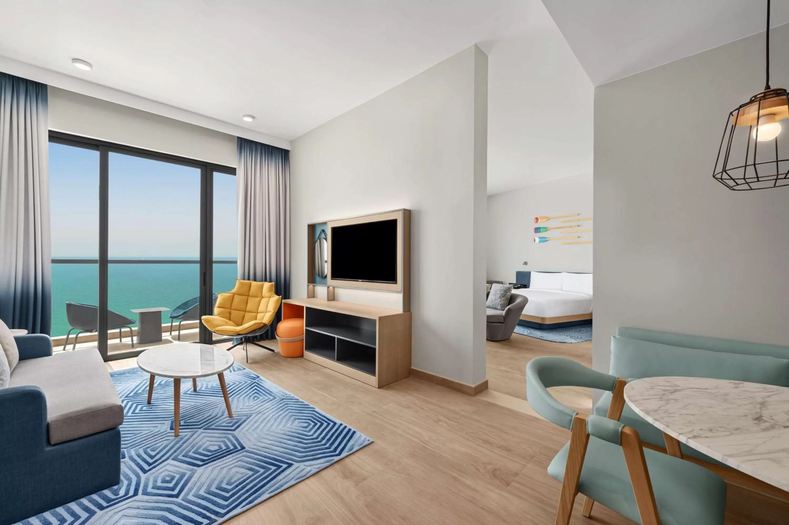 Living room, Bed in Hampton by Hilton Marjan Island