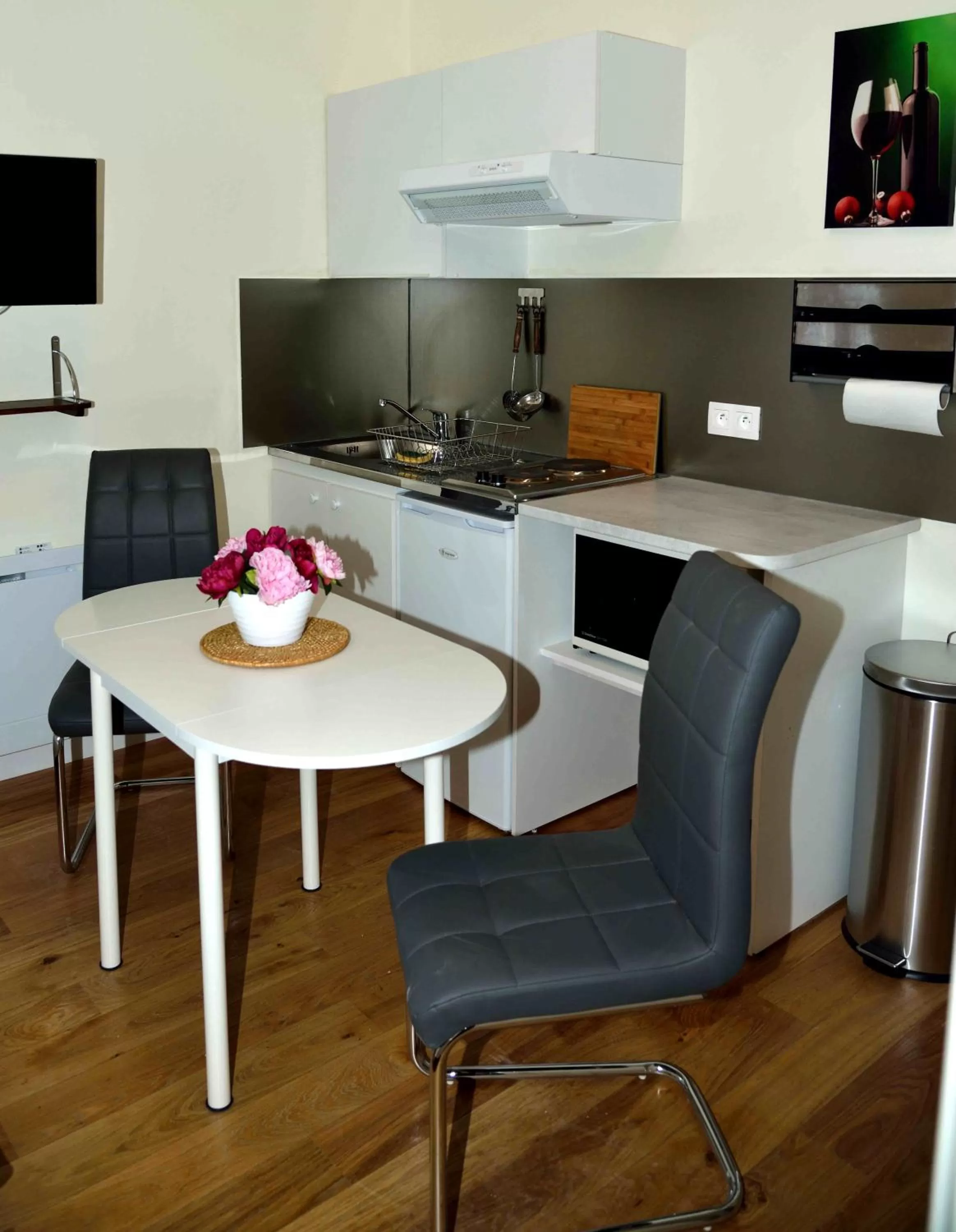 Kitchen/Kitchenette in Apparthotel Douai Gare