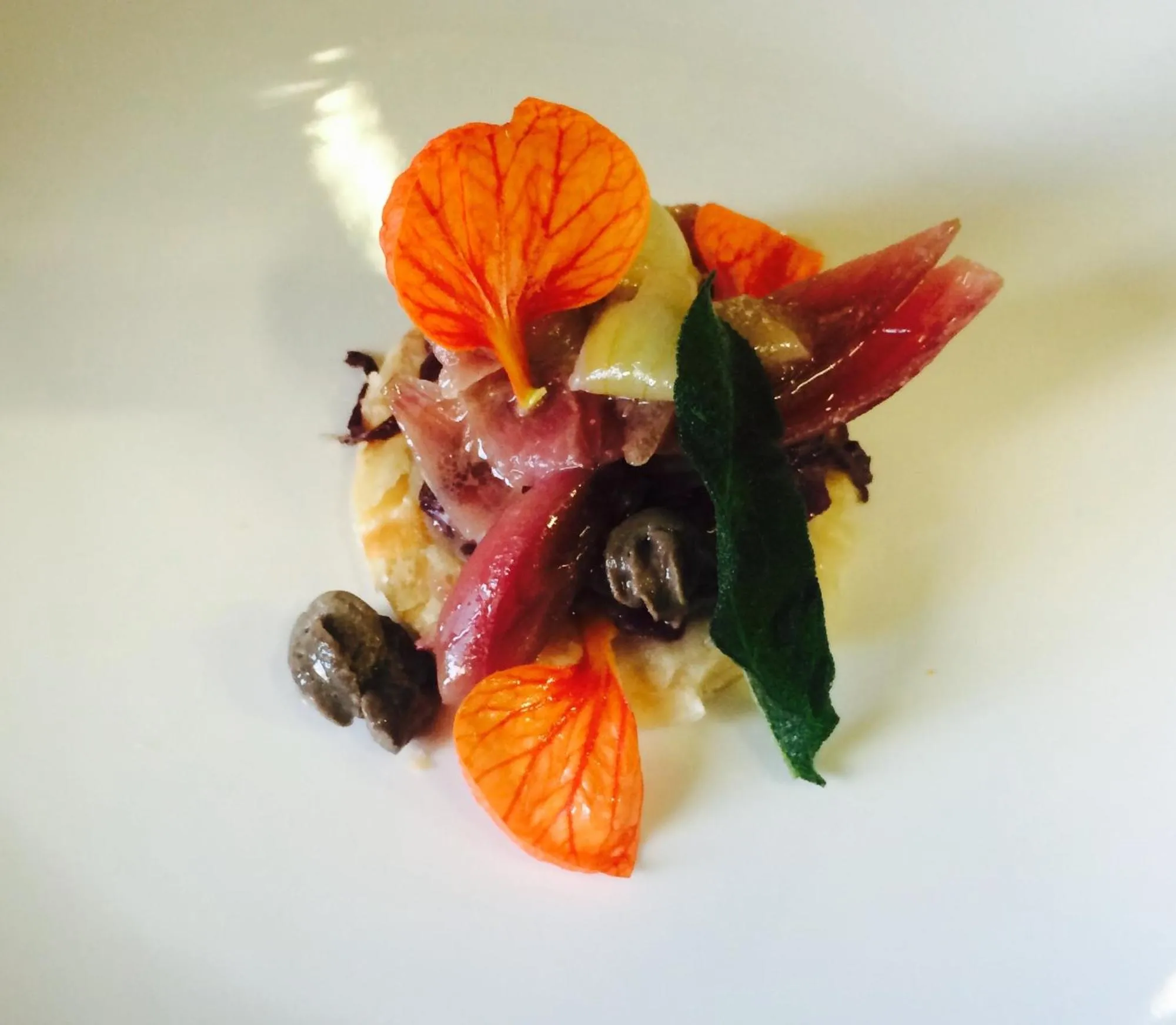 Food in Clos de Vallombreuse, The Originals Relais