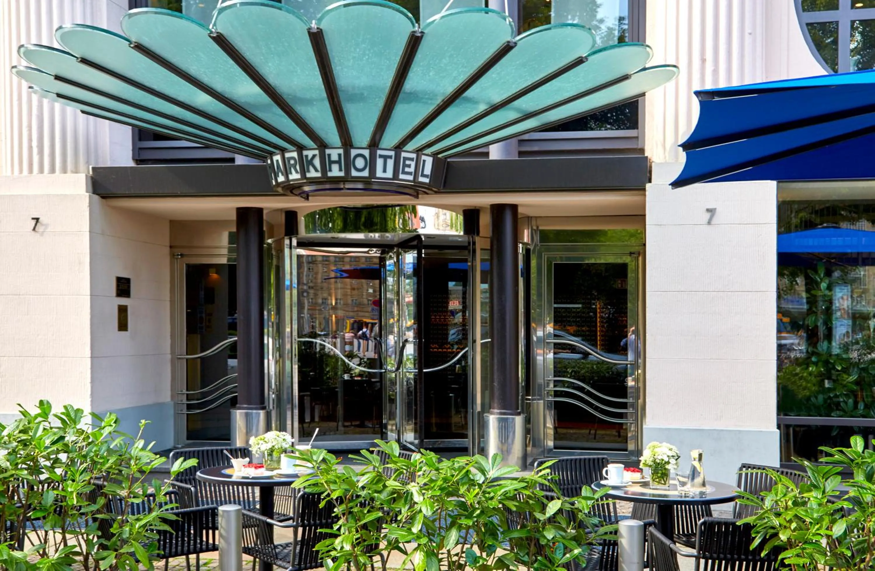Facade/entrance in Seaside Park Hotel Leipzig