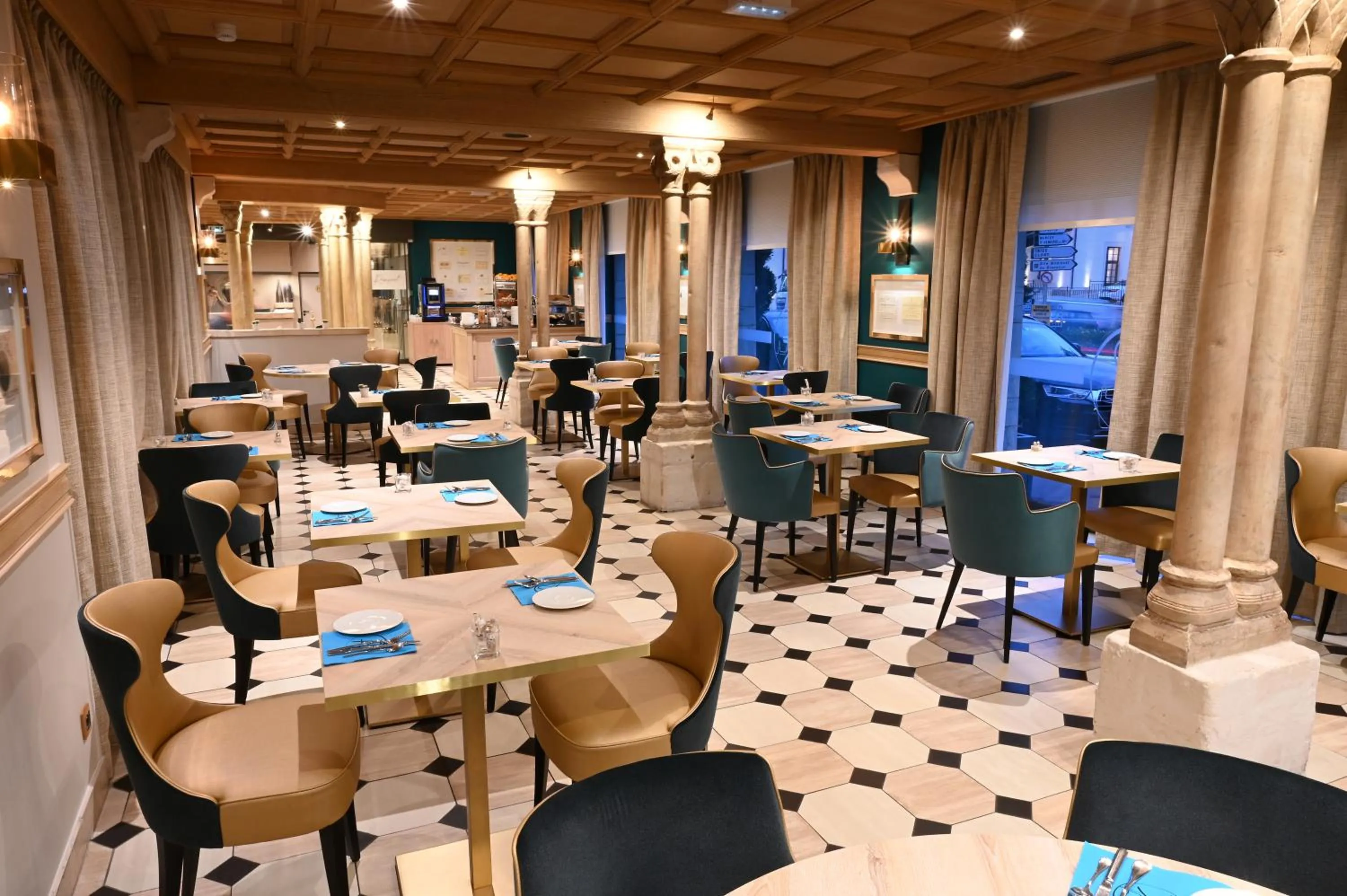 Breakfast in Hôtel Le Rempart