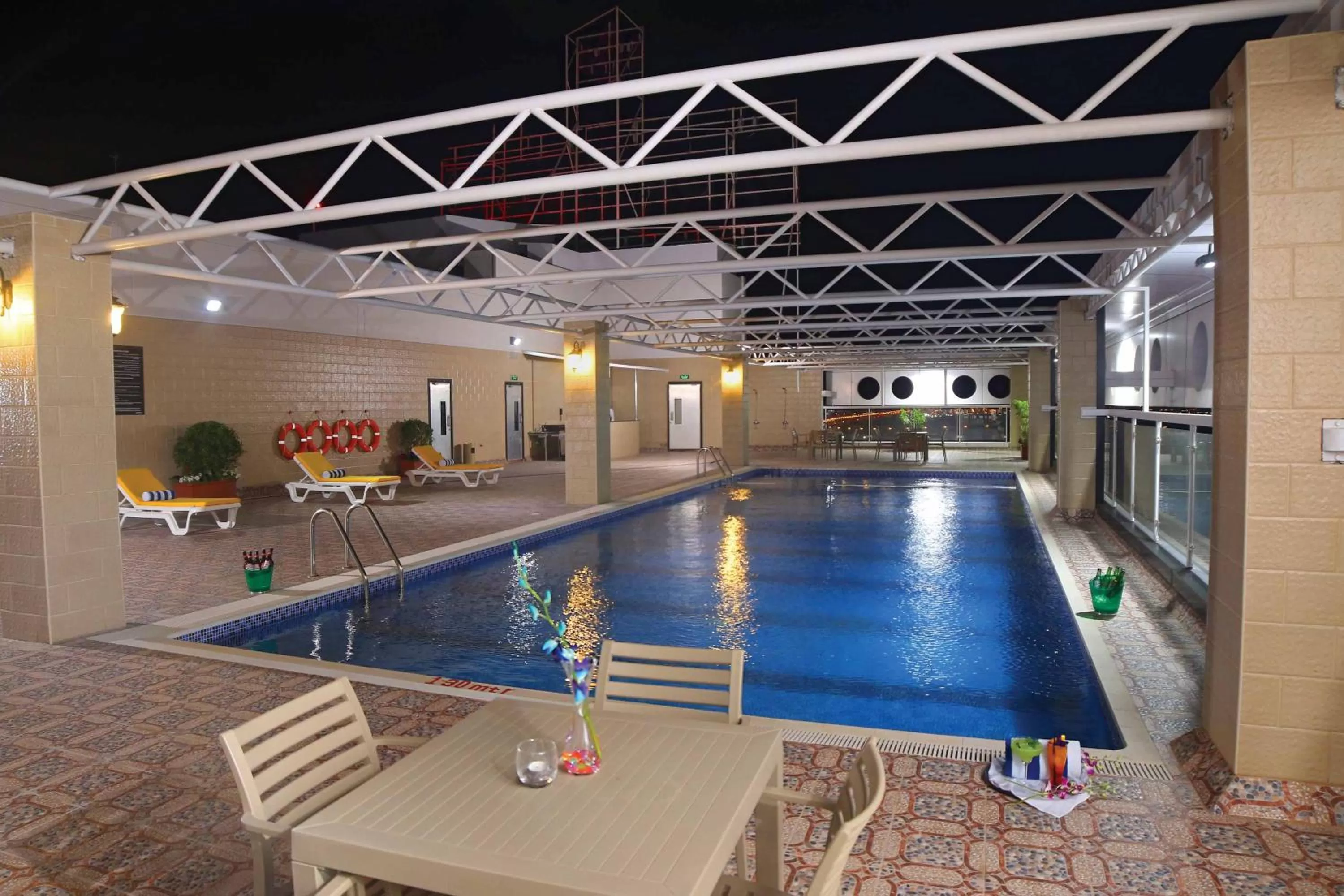 Swimming pool in Park Regis Lotus Hotel