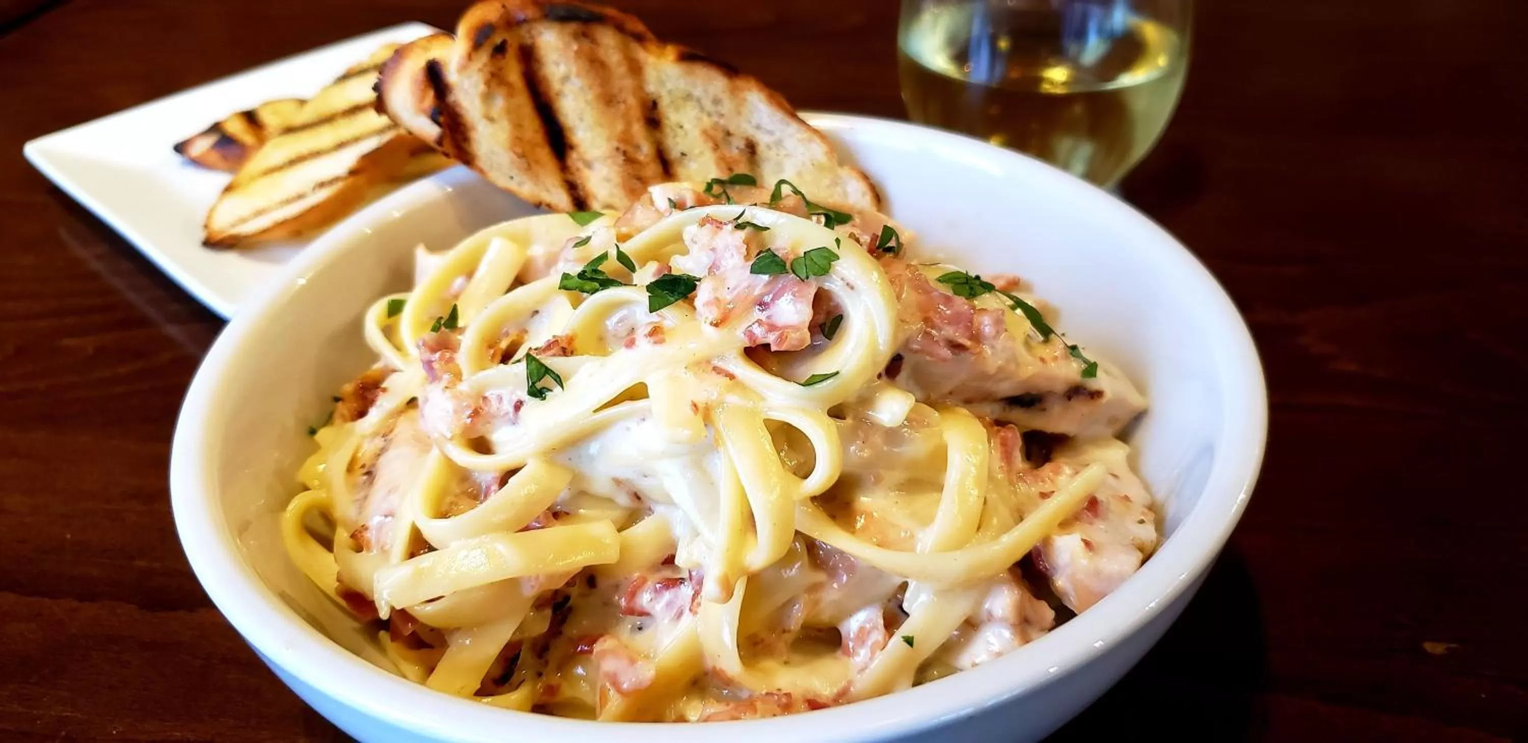 Food and drinks in Hyatt Place at The Hollywood Casino Pittsburgh South