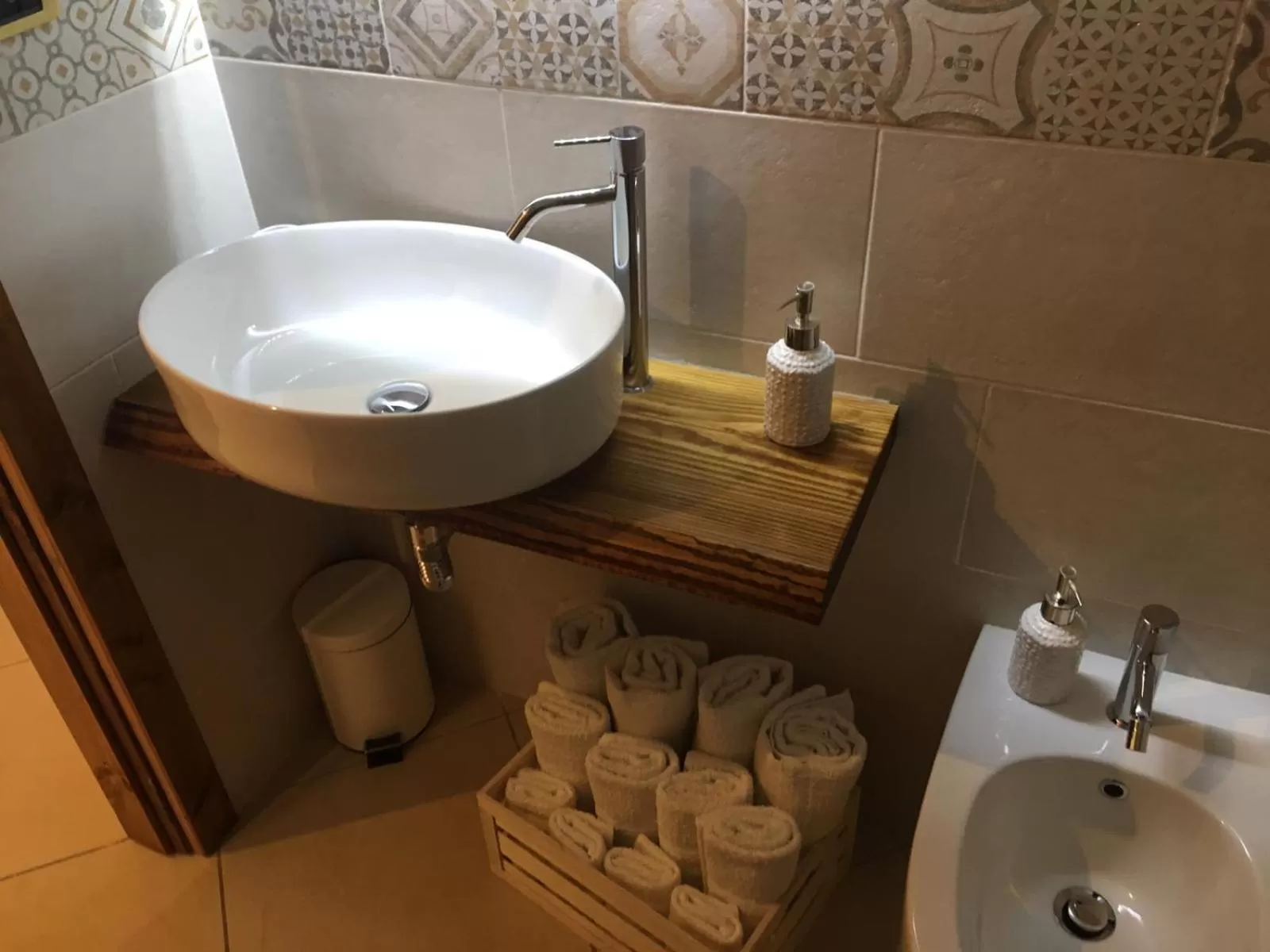 Bathroom in B&B LA PIETRA