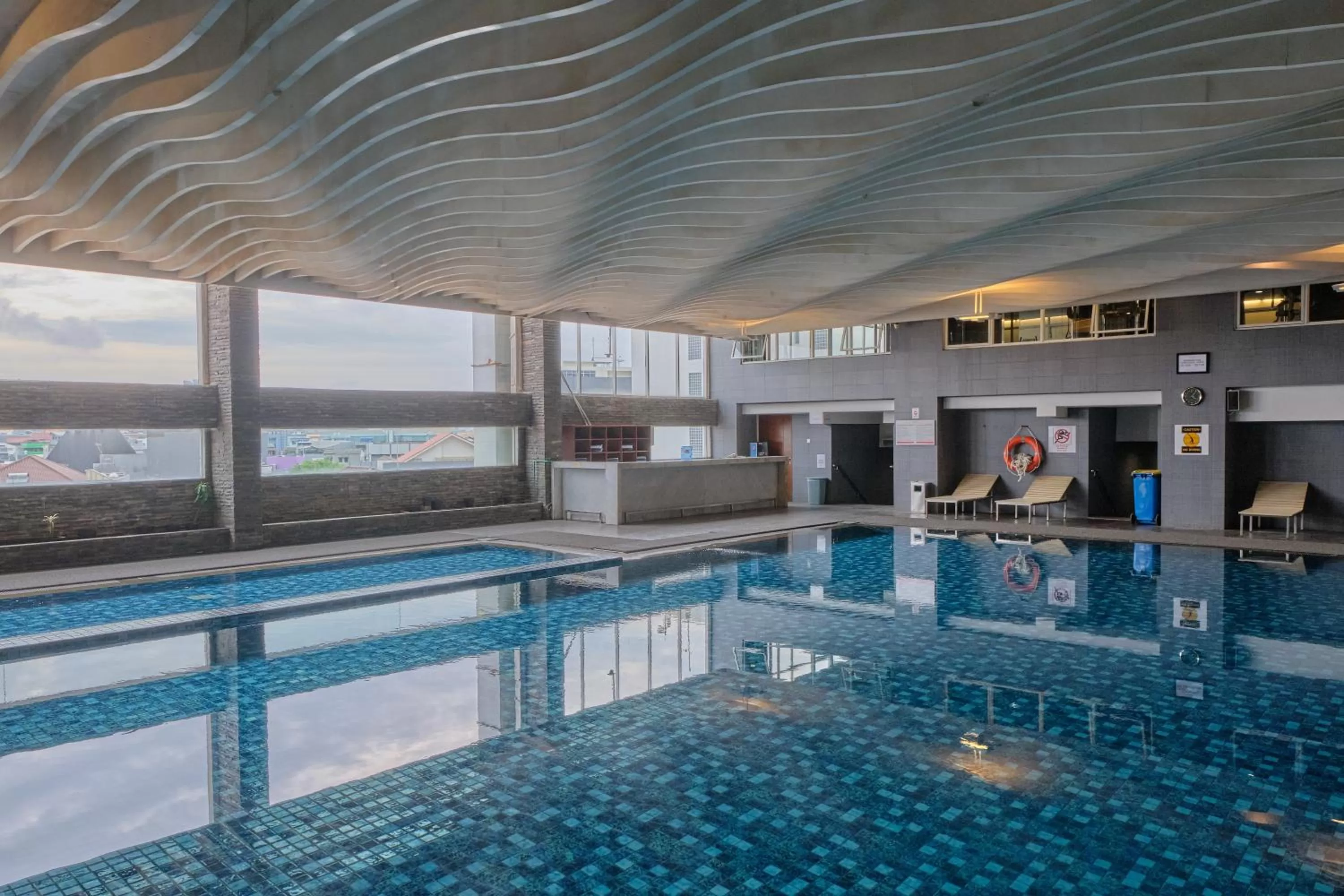 Swimming Pool in Swiss-Belhotel Mangga Besar