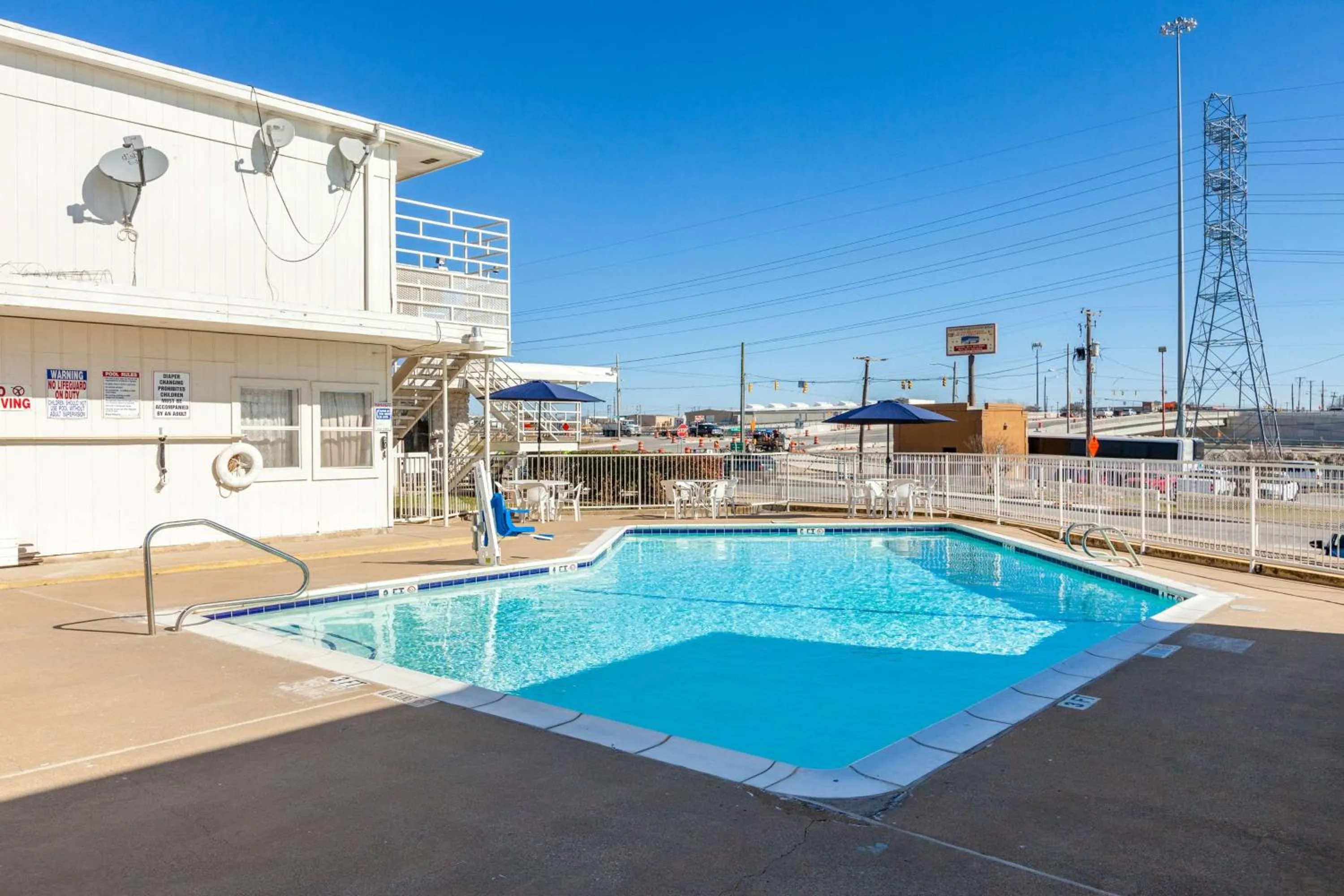 Day in Motel 6 Fort Worth, Tx - Stockyards