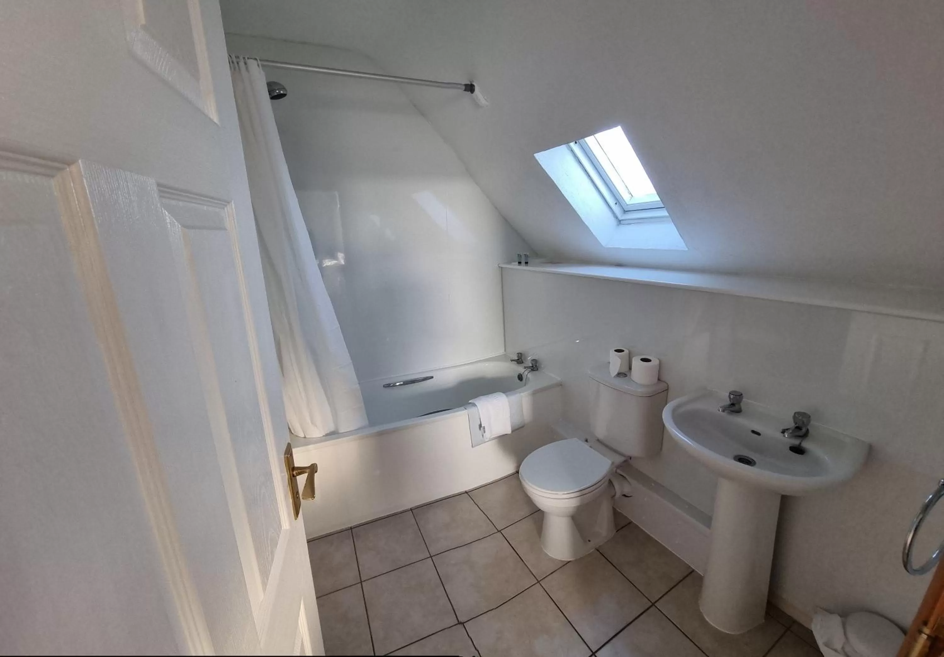 Bathroom in City Inn