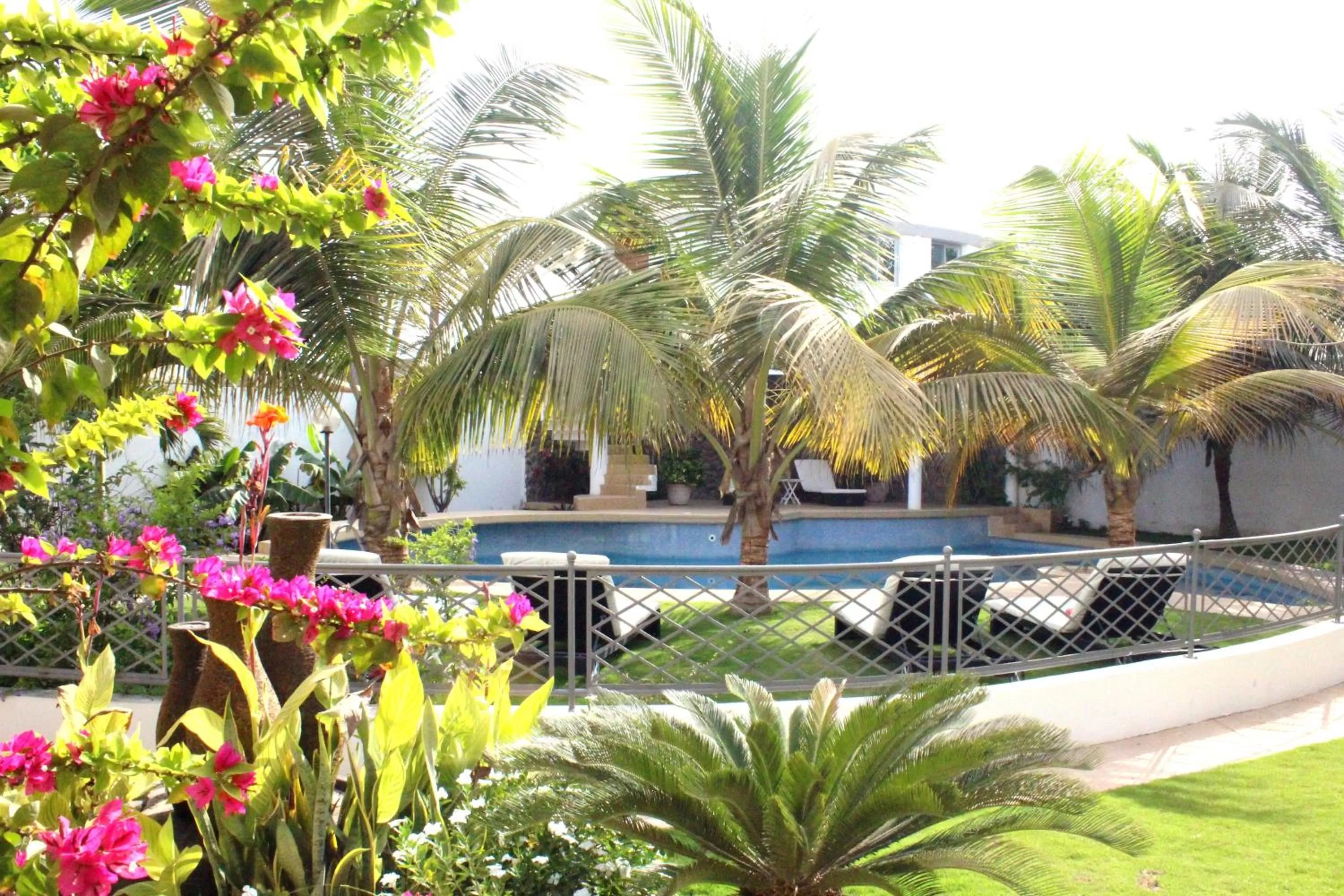 Garden, Swimming Pool in La Résidence