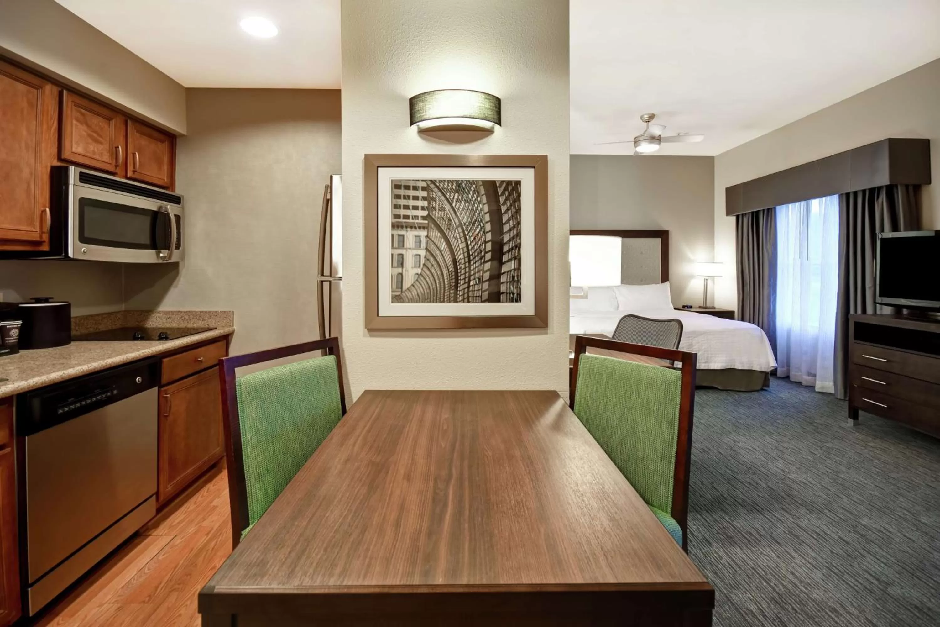 Bedroom, Bed in Homewood Suites by Hilton Cincinnati-Milford