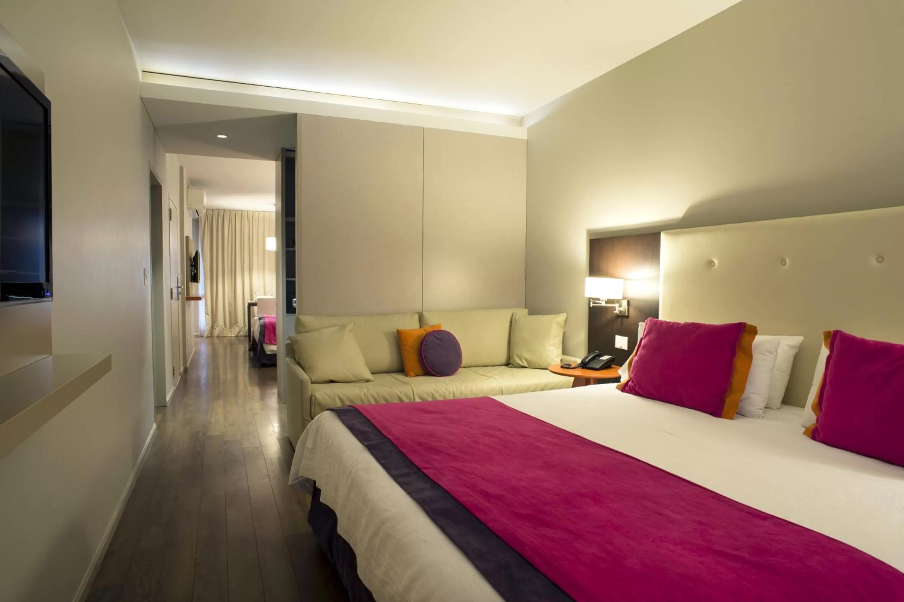 Photo of the whole room, Bed in Bulnes Eco Suites