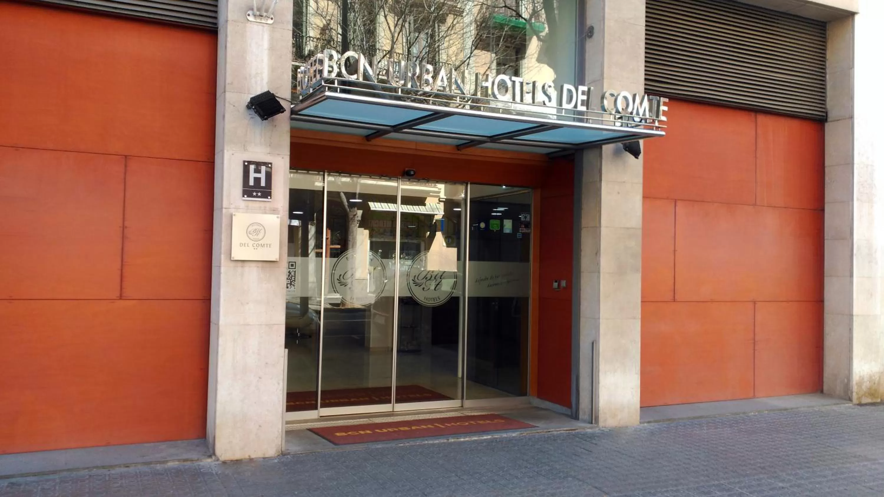 Facade/entrance in BCN Urbaness Hotels Del Comte