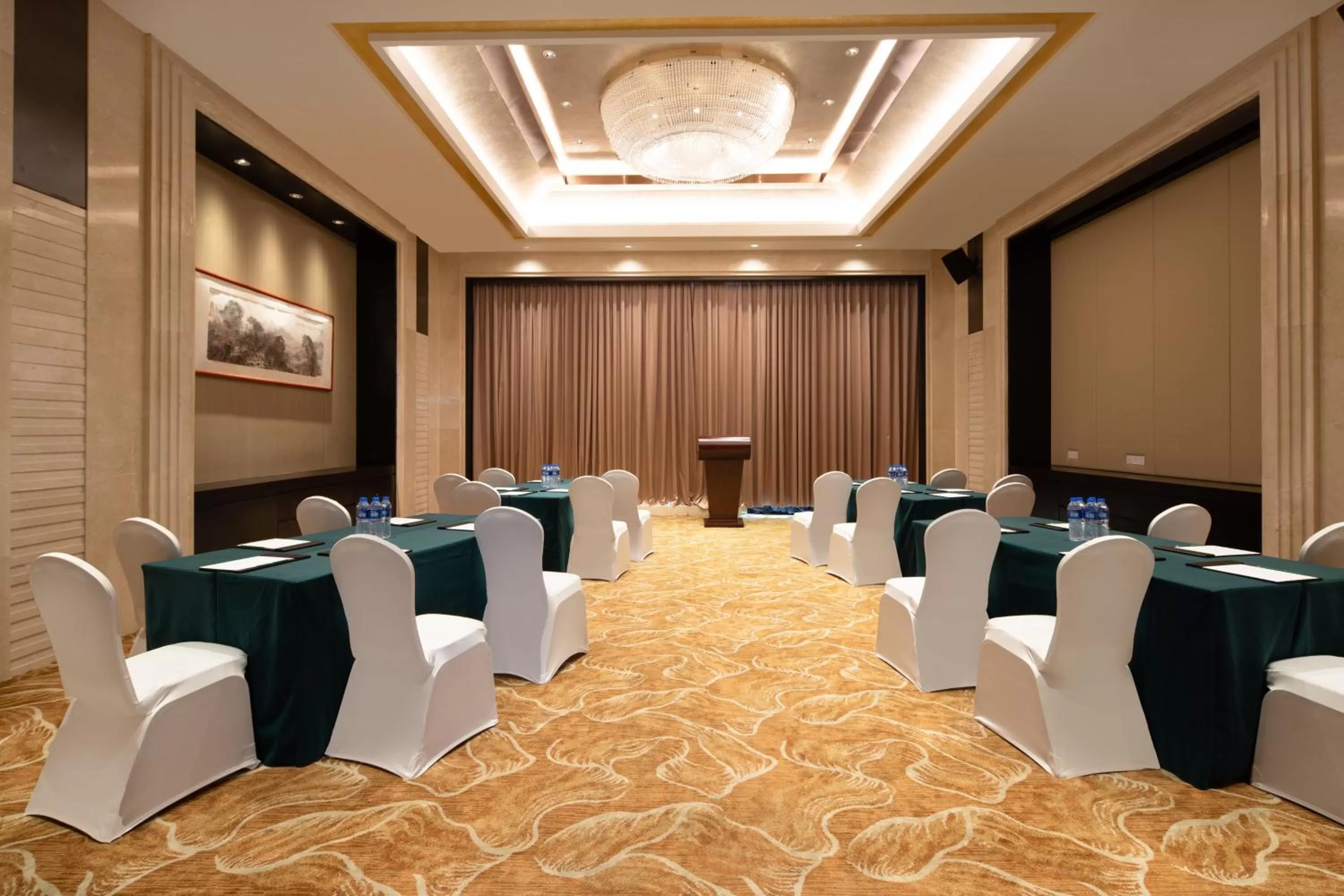 Meeting/conference room in Holiday Inn Nanchang Riverside by IHG